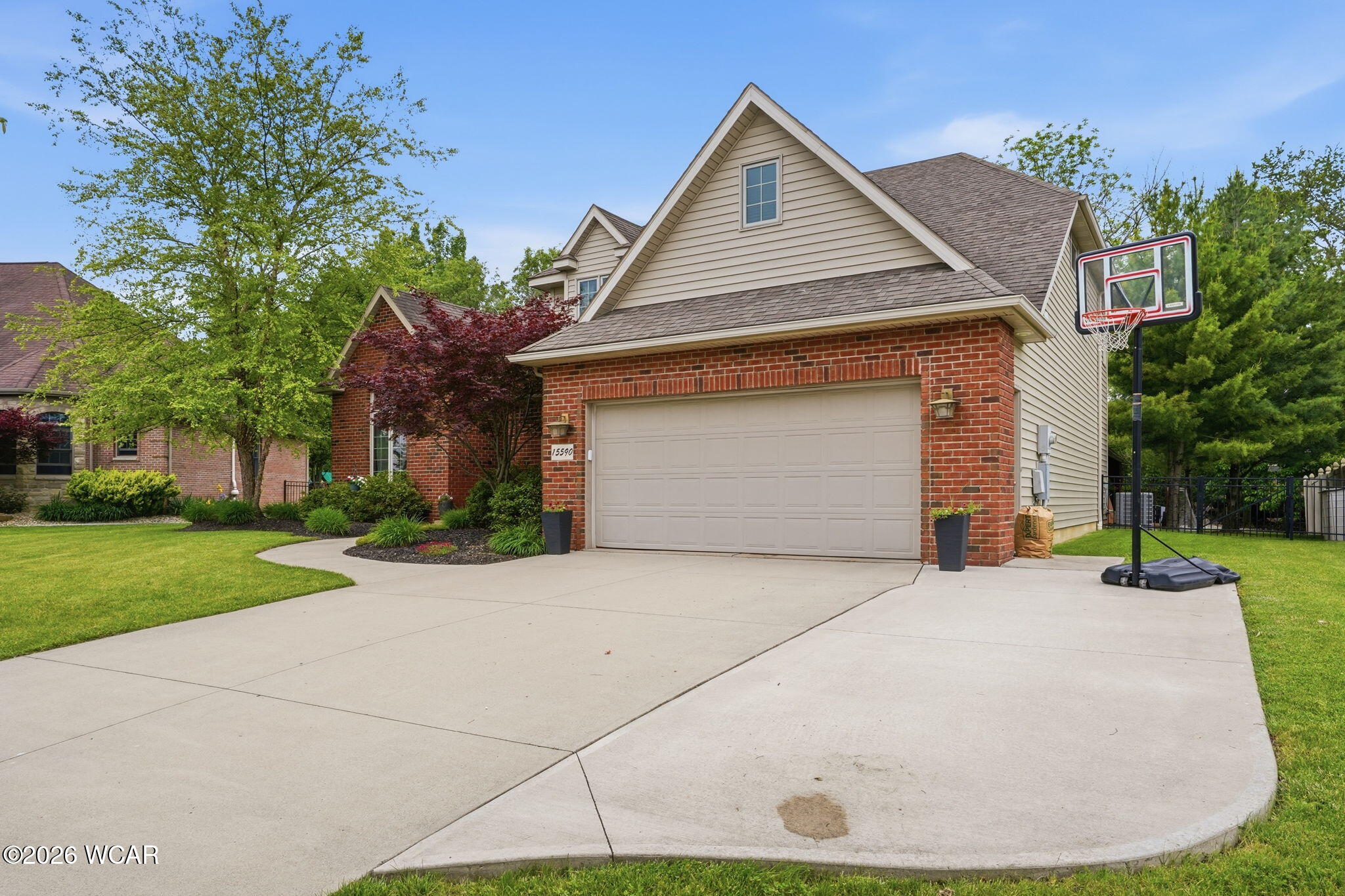 15590 Brookfield, Findlay, Ohio