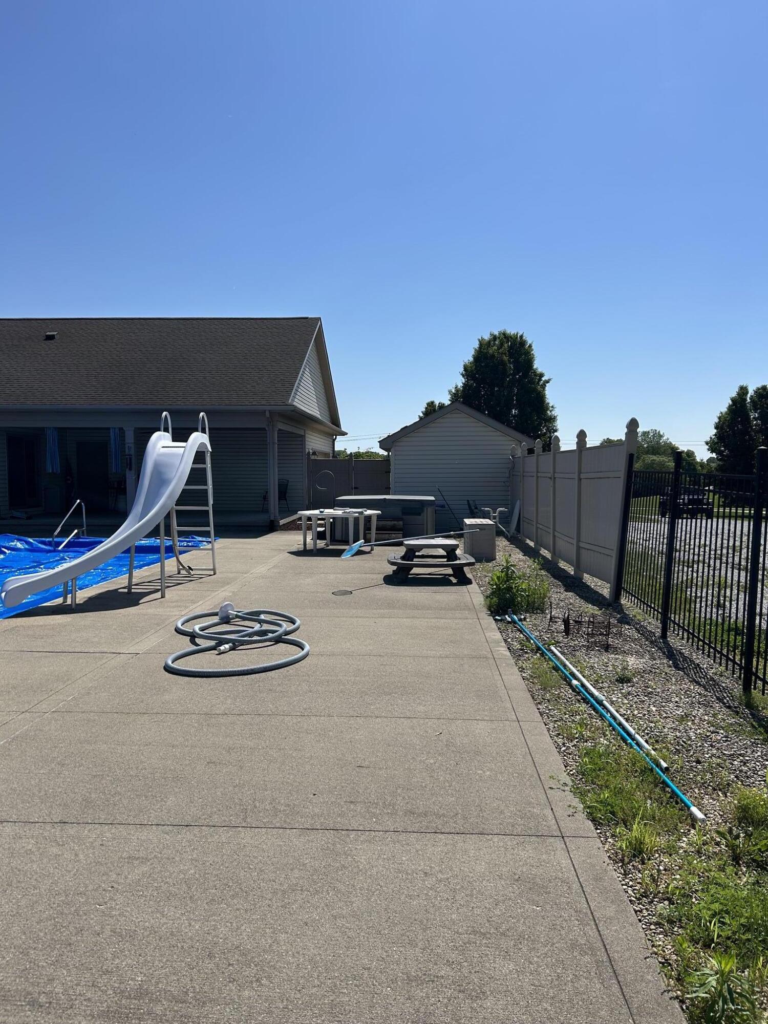 3606 Middle Urbana Road, Urbana, Ohio 43078