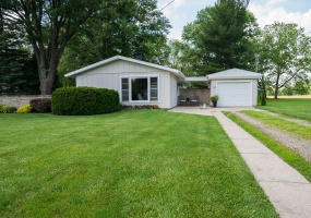 29 Gordon Road, Springfield, Ohio 45504, 3 Bedrooms Bedrooms, ,1 BathroomBathrooms,Residential,For Sale,Gordon,1045959