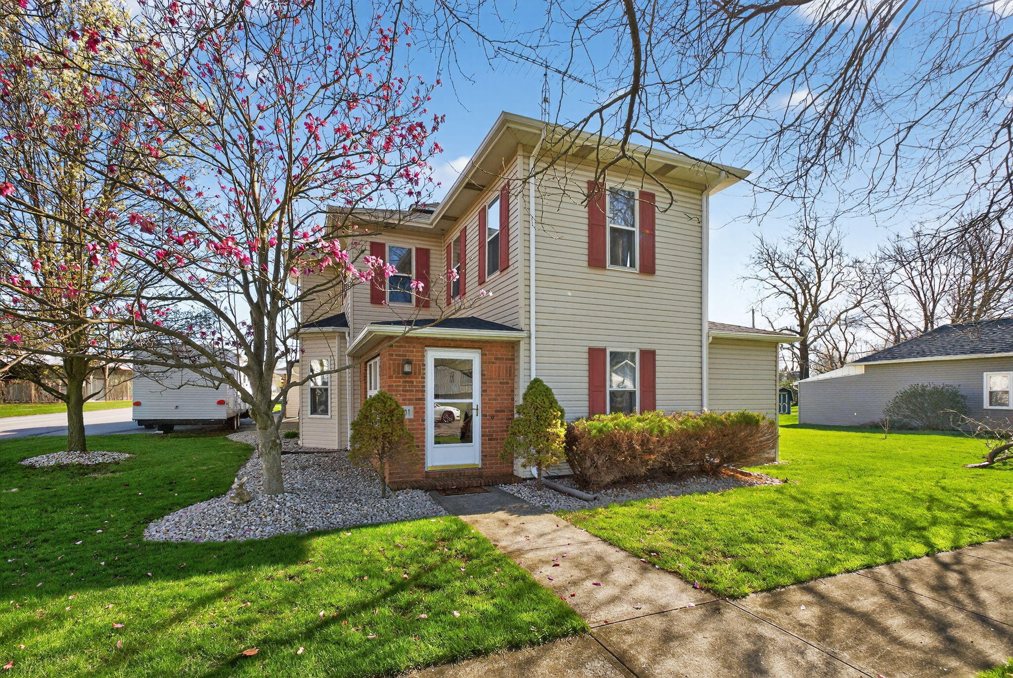 301 Main Street, Belle Center, Ohio 43310