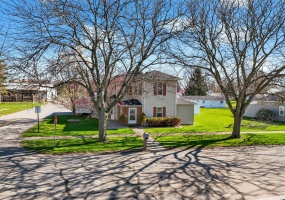 301 Main Street, Belle Center, Ohio 43310, 4 Bedrooms Bedrooms, ,3 BathroomsBathrooms,Residential,For Sale,Main,1044868