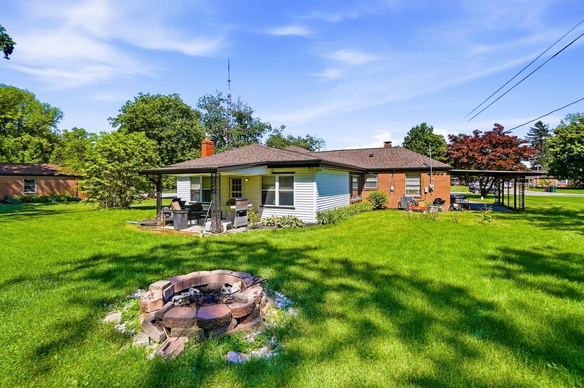 431 Meadow Lane, Springfield, Ohio 45505