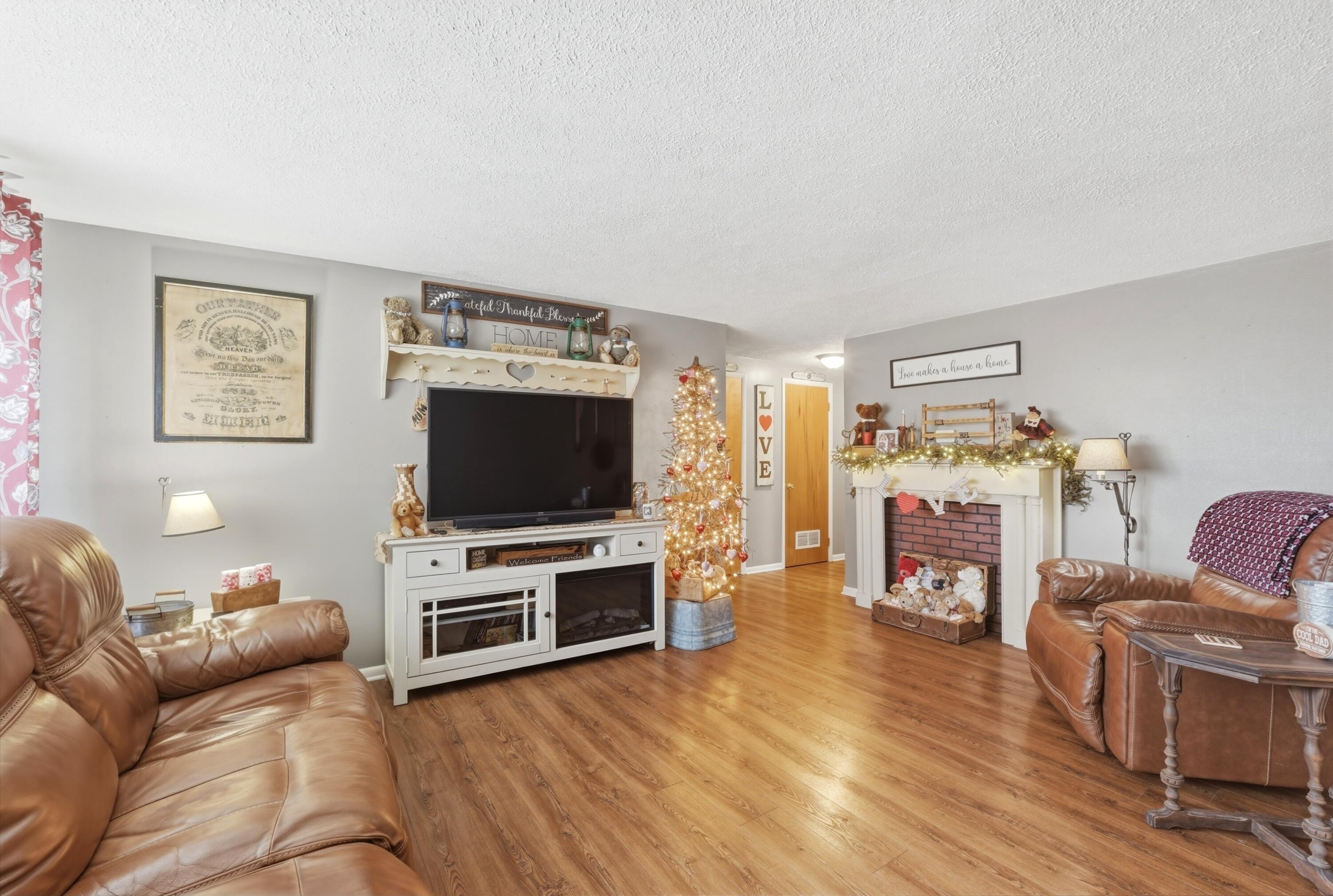 1408 Mapleridge Drive, Fairborn, Ohio 45324