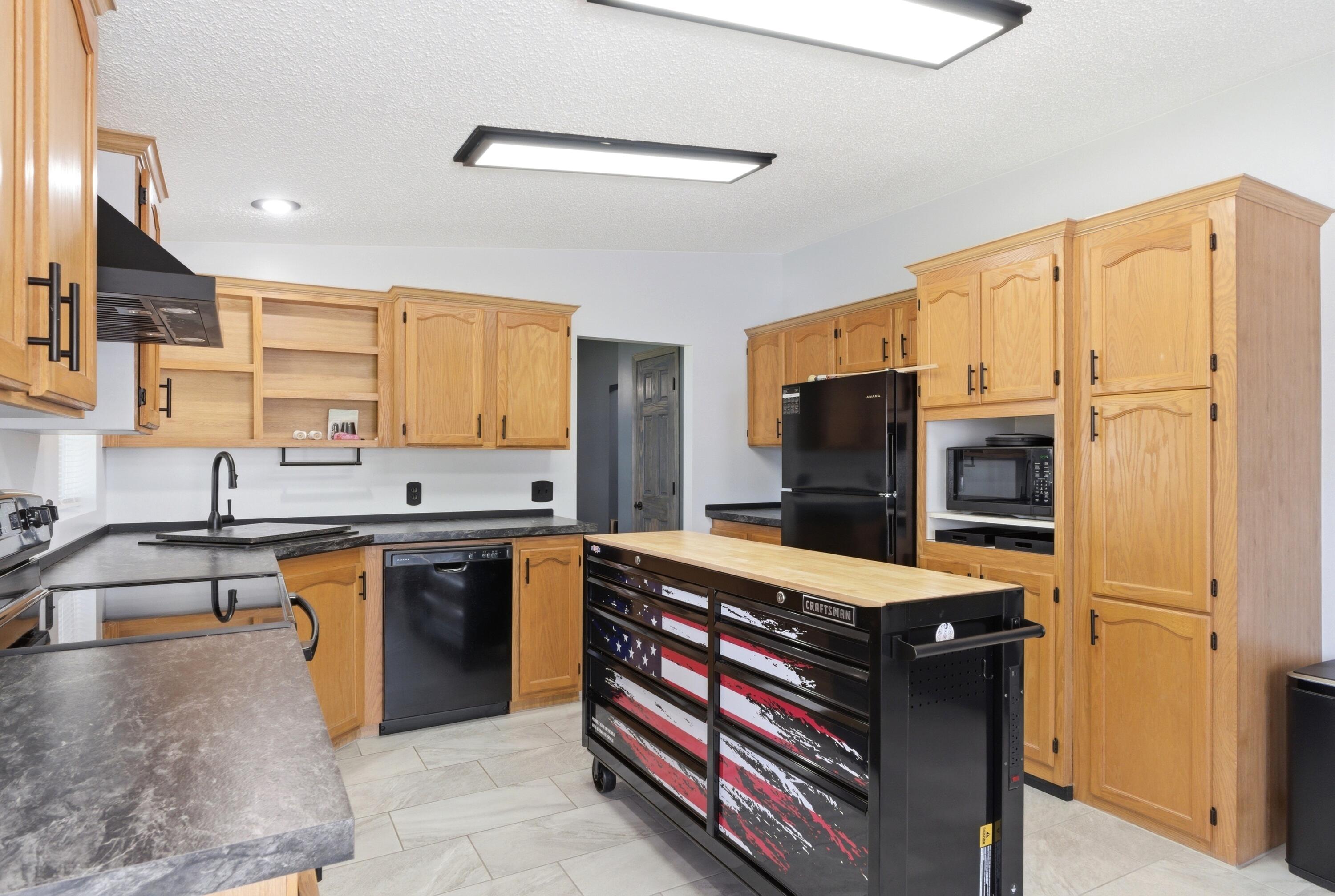 306 Village Court, Fairborn, Ohio 45324