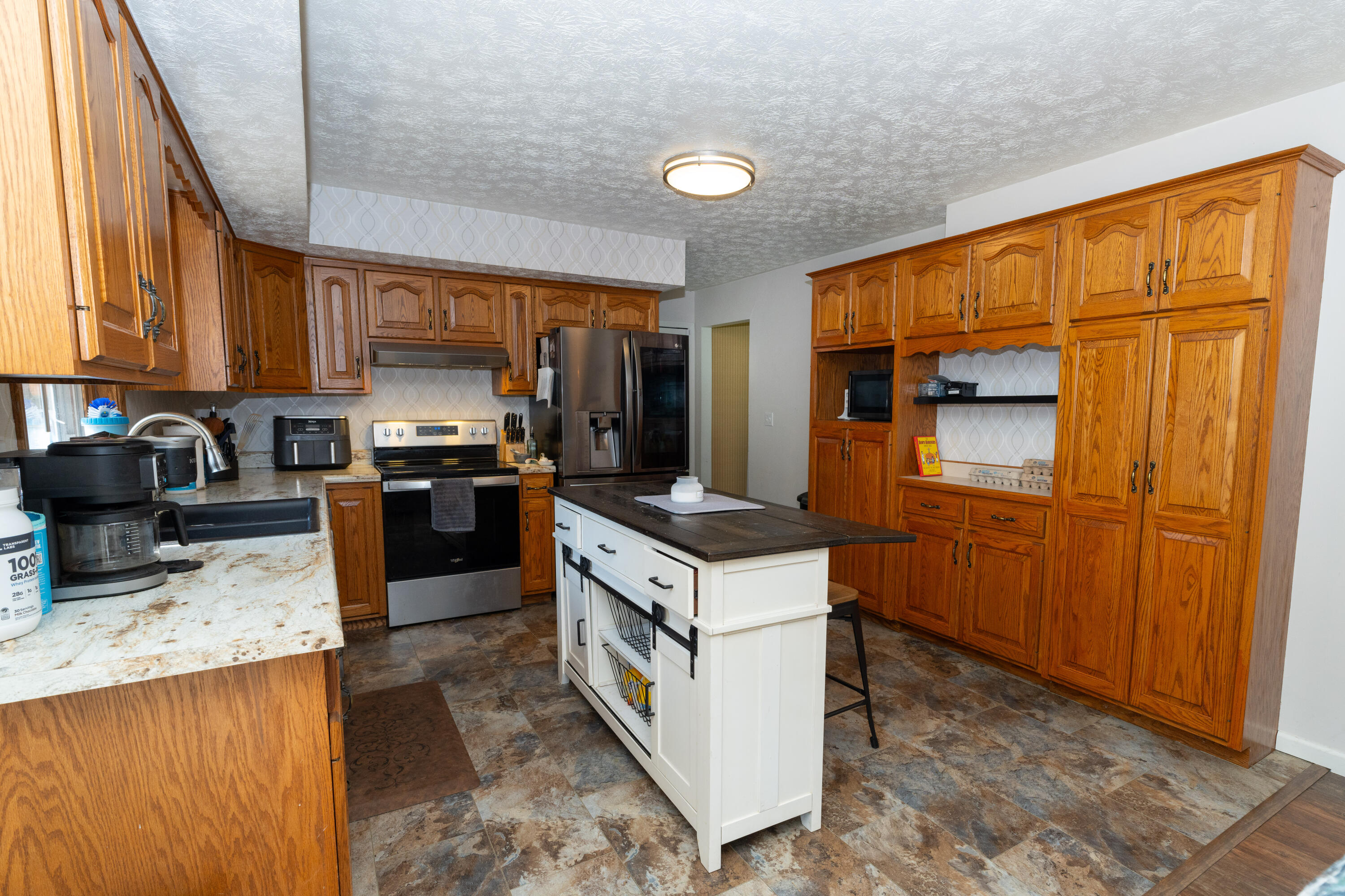 6126 Knollwood Road, Springfield, Ohio 45502