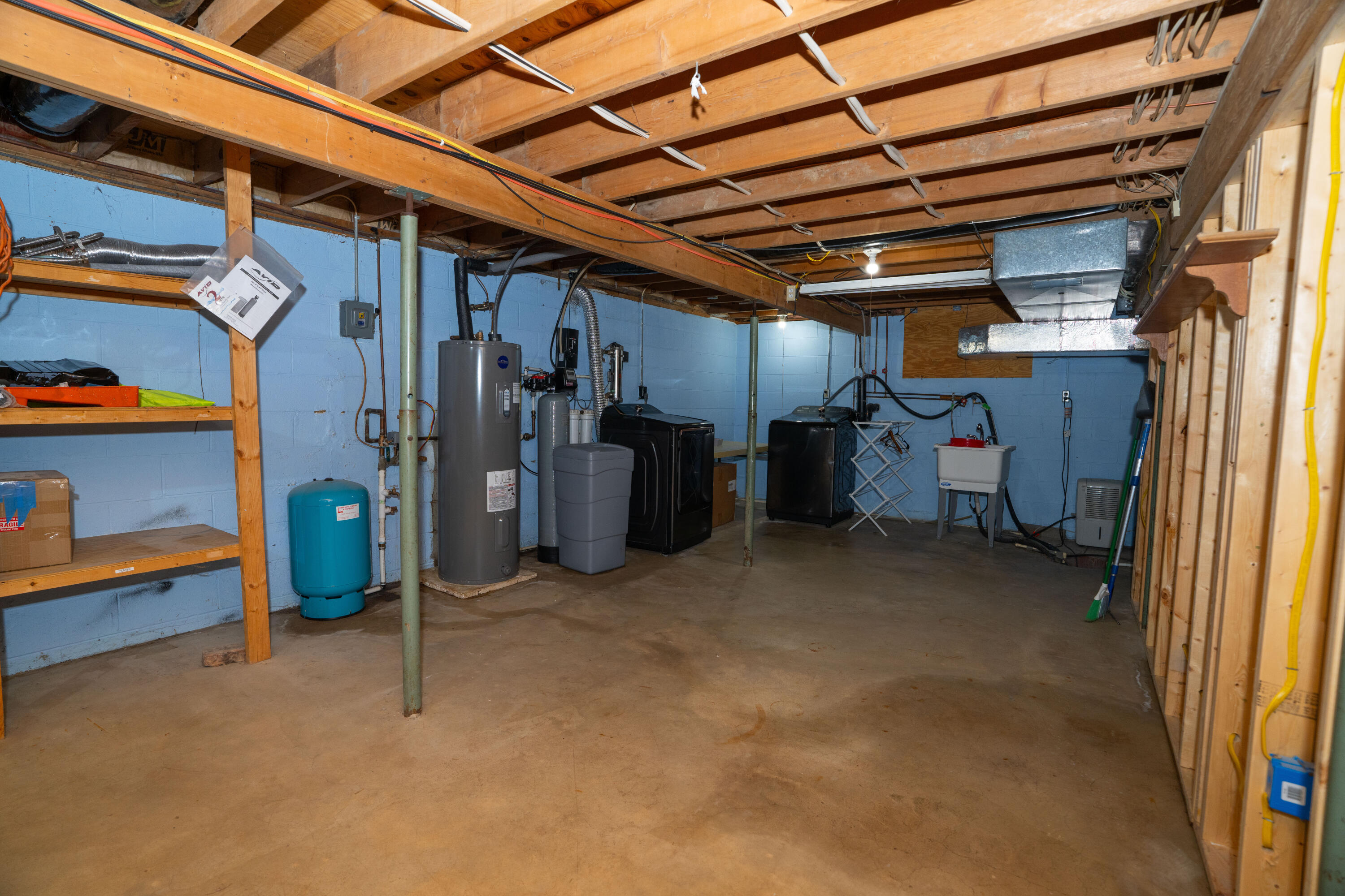 6126 Knollwood Road, Springfield, Ohio 45502