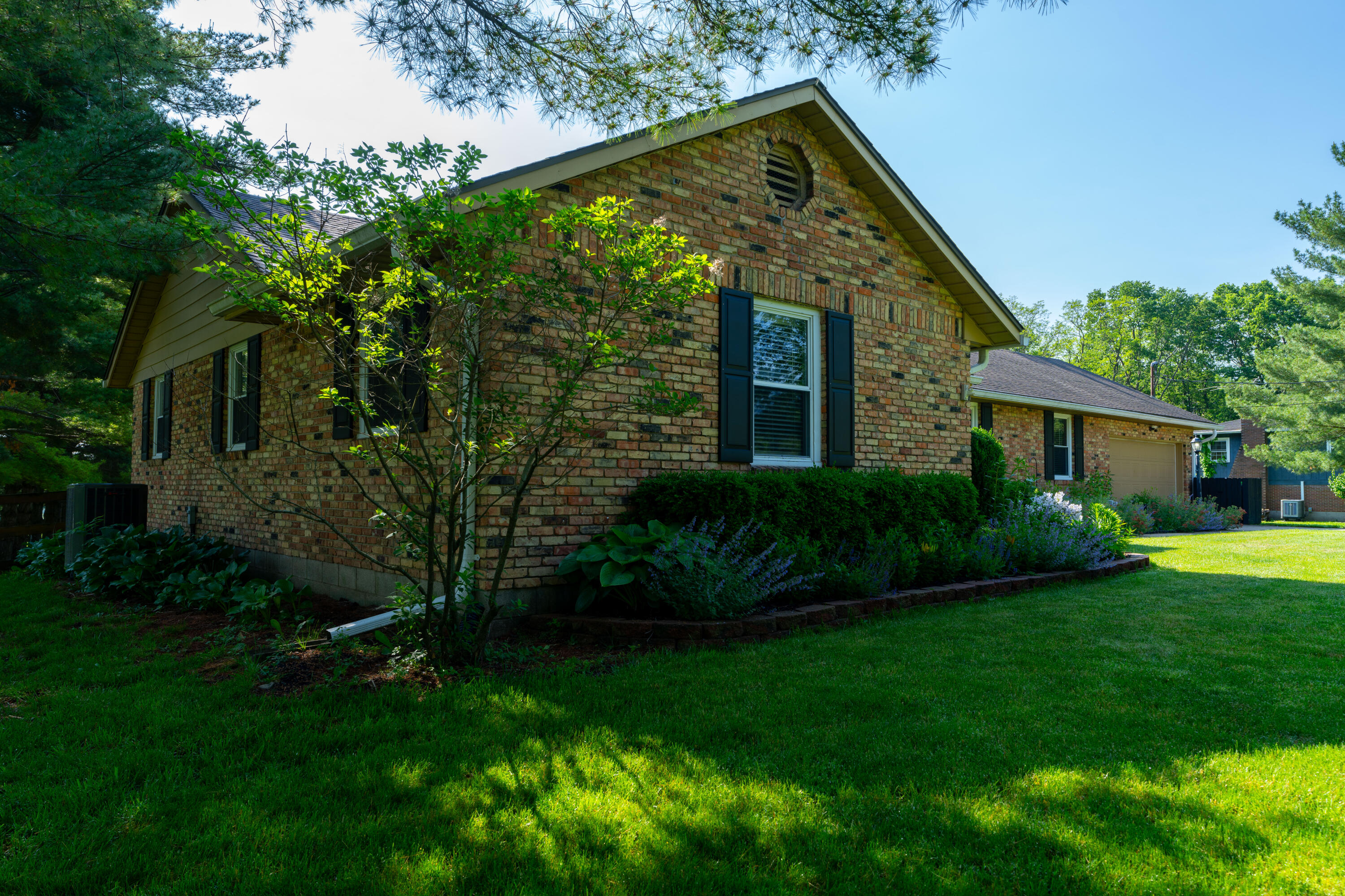 6126 Knollwood Road, Springfield, Ohio 45502