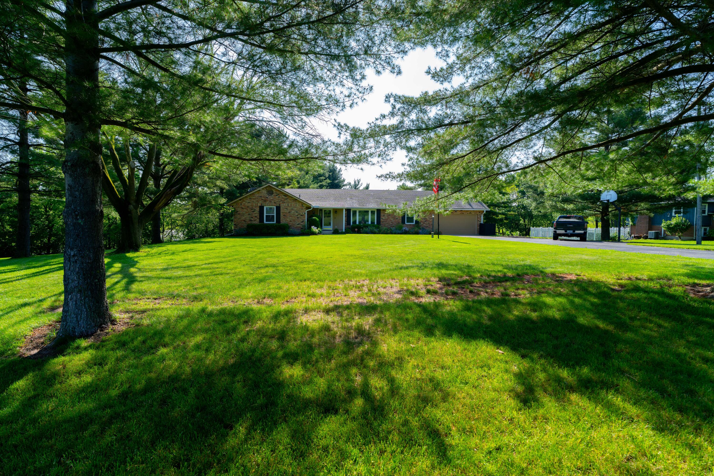 6126 Knollwood Road, Springfield, Ohio 45502