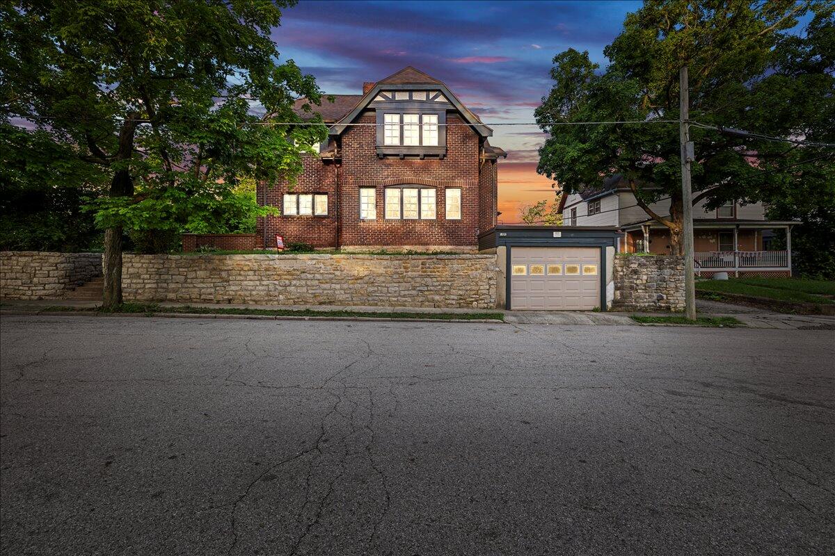 218 Forrest Avenue, Springfield, Ohio 45505