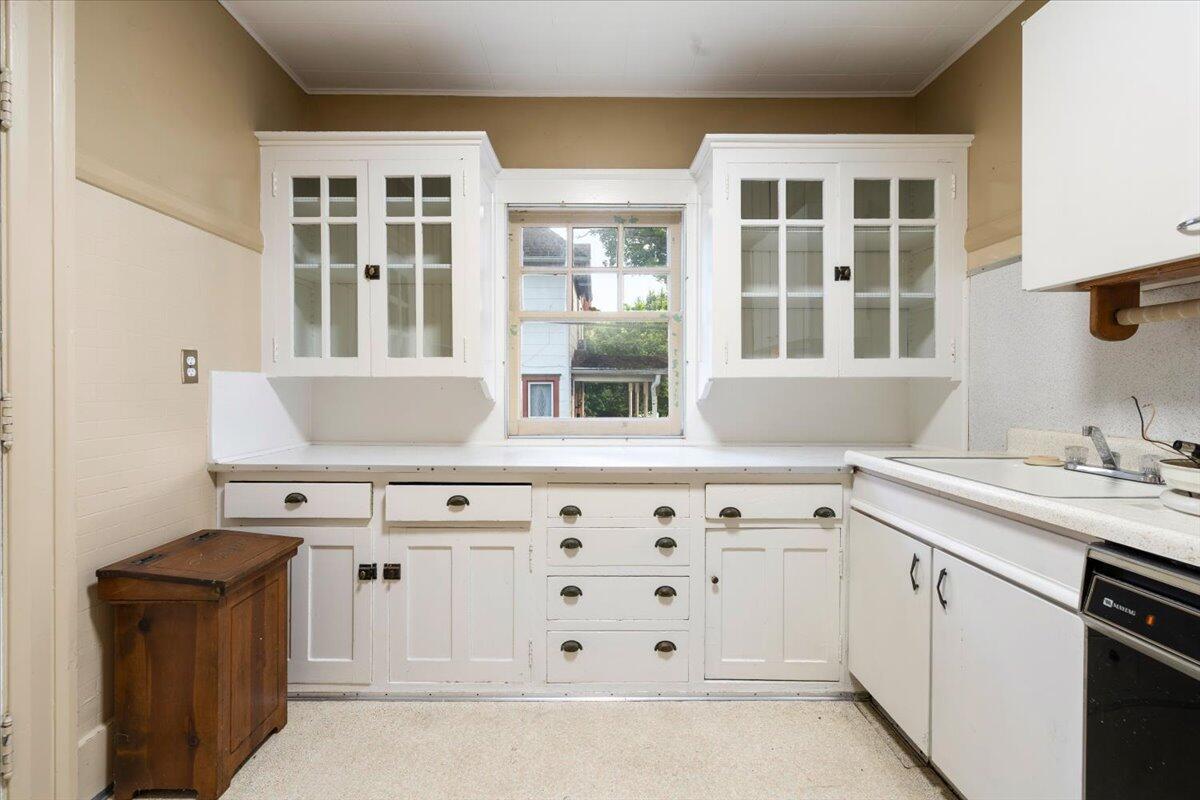 218 Forrest Avenue, Springfield, Ohio 45505
