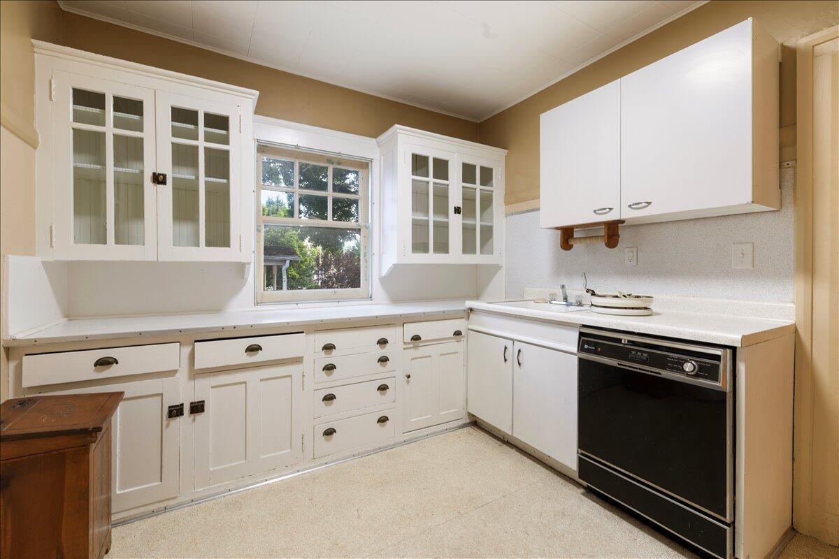 218 Forrest Avenue, Springfield, Ohio 45505