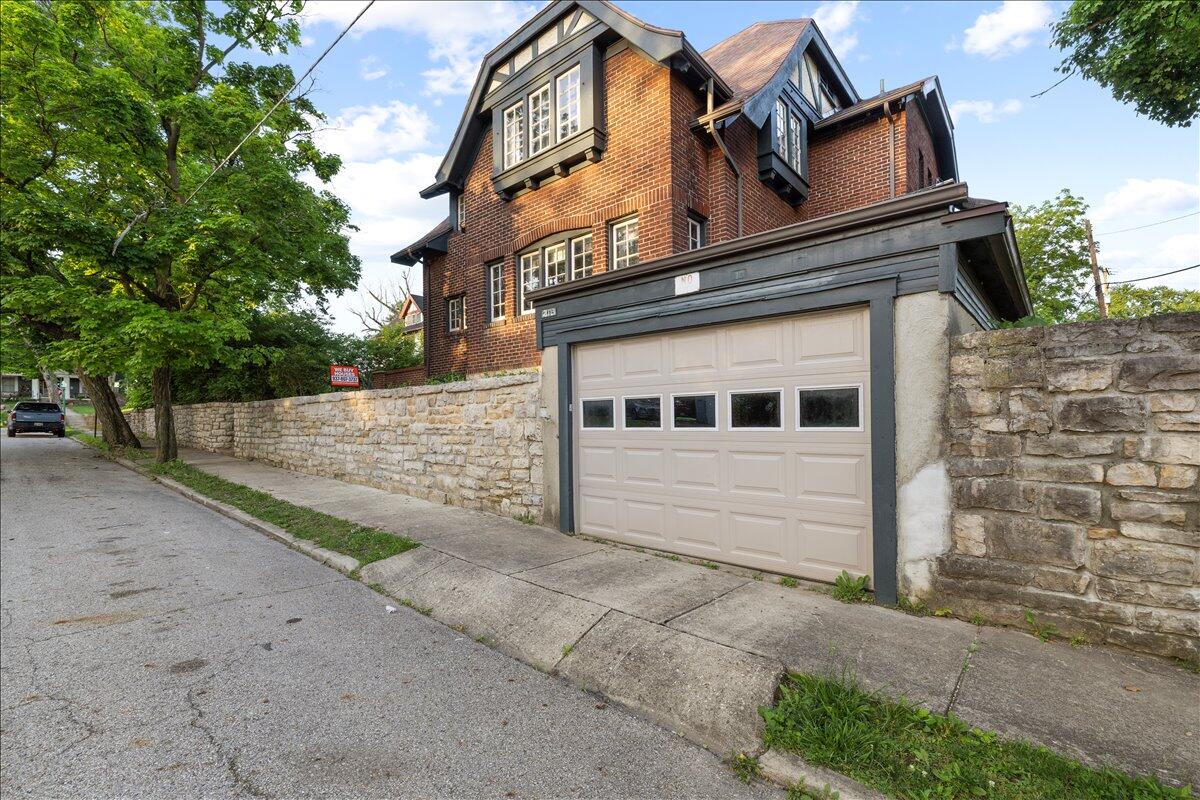 218 Forrest Avenue, Springfield, Ohio 45505