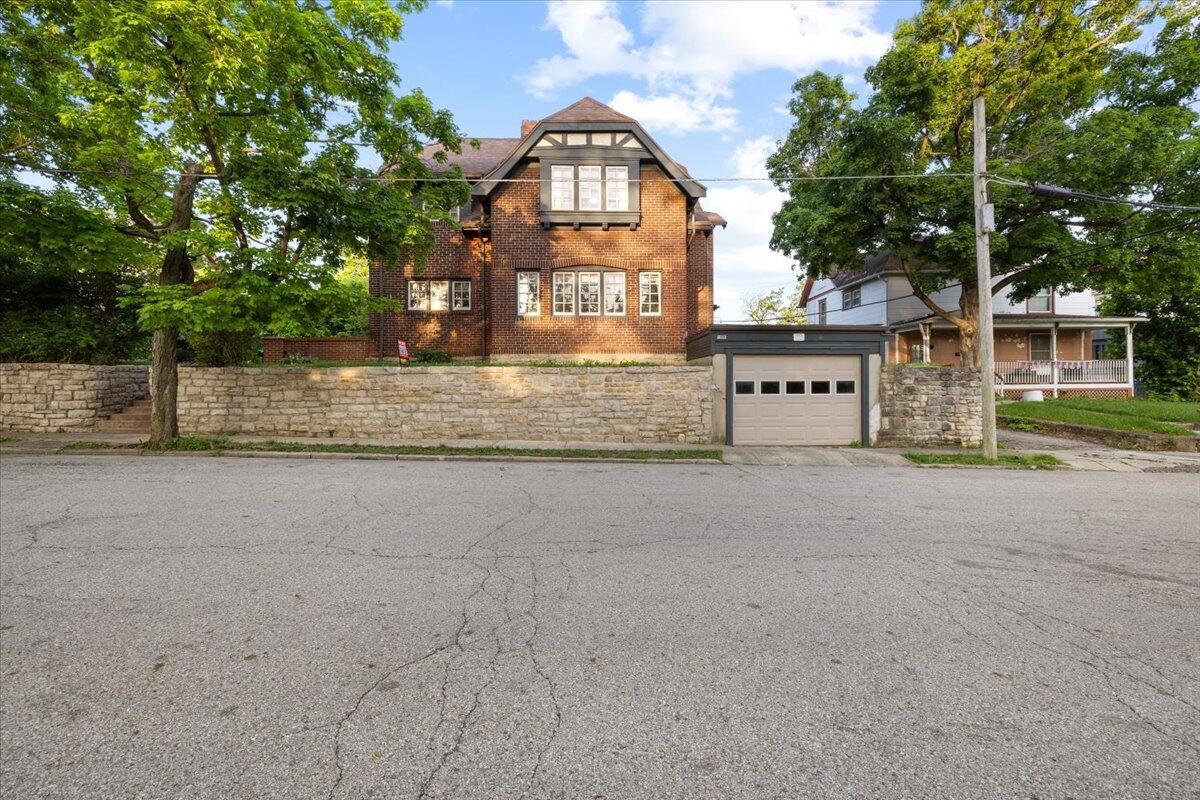 218 Forrest Avenue, Springfield, Ohio 45505