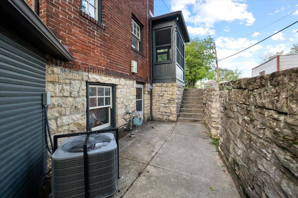 218 Forrest Avenue, Springfield, Ohio 45505
