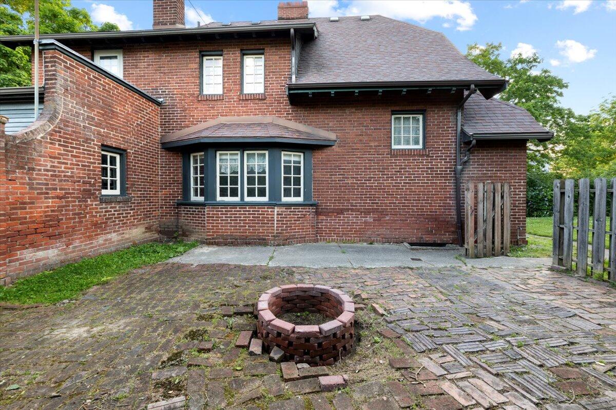 218 Forrest Avenue, Springfield, Ohio 45505