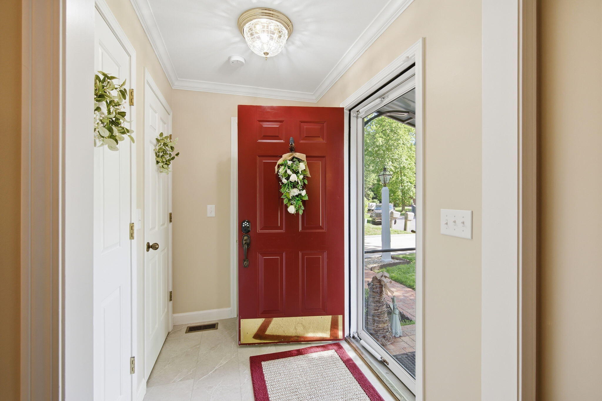 360 Locust View Way, Troy, Ohio 45373