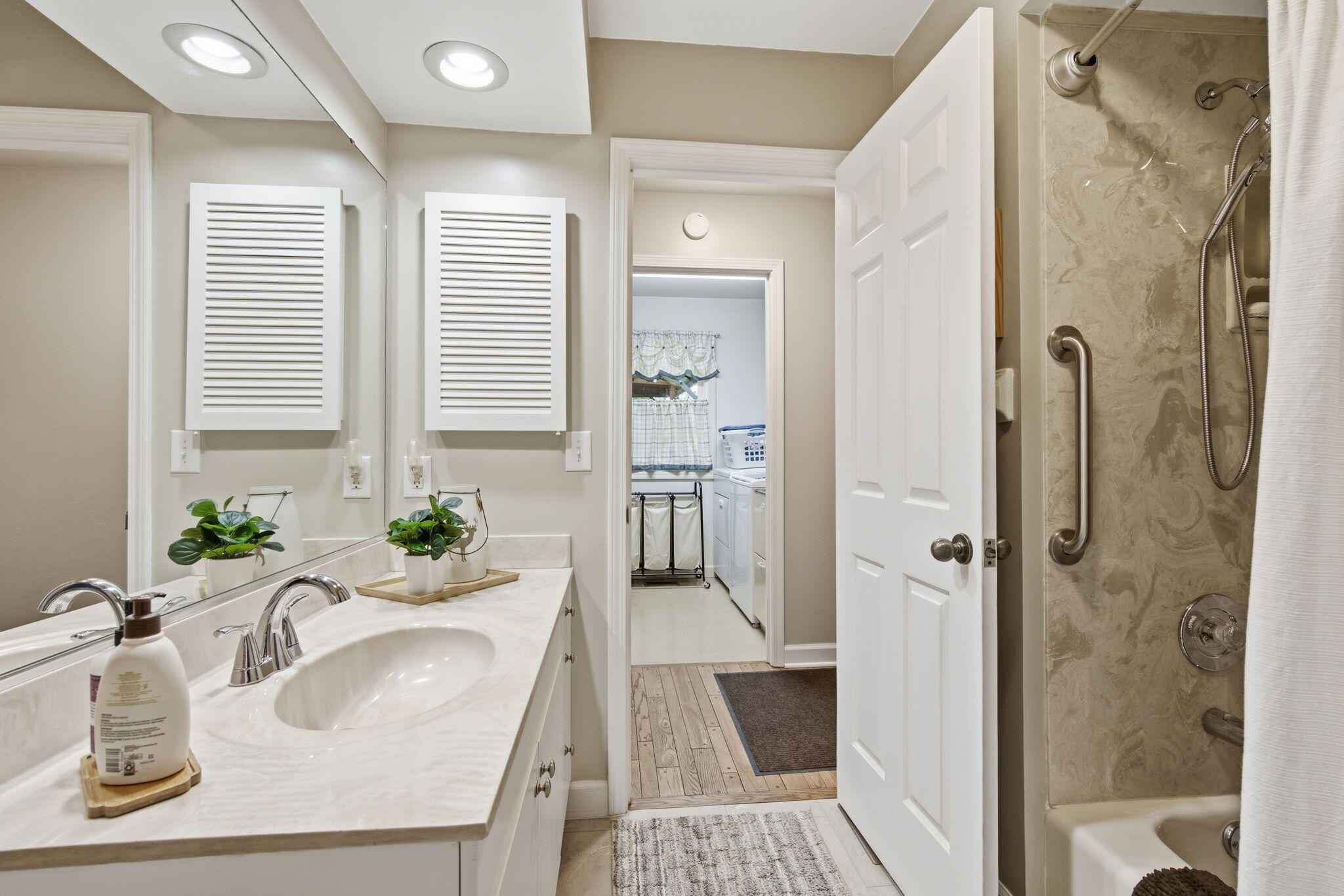 360 Locust View Way, Troy, Ohio 45373
