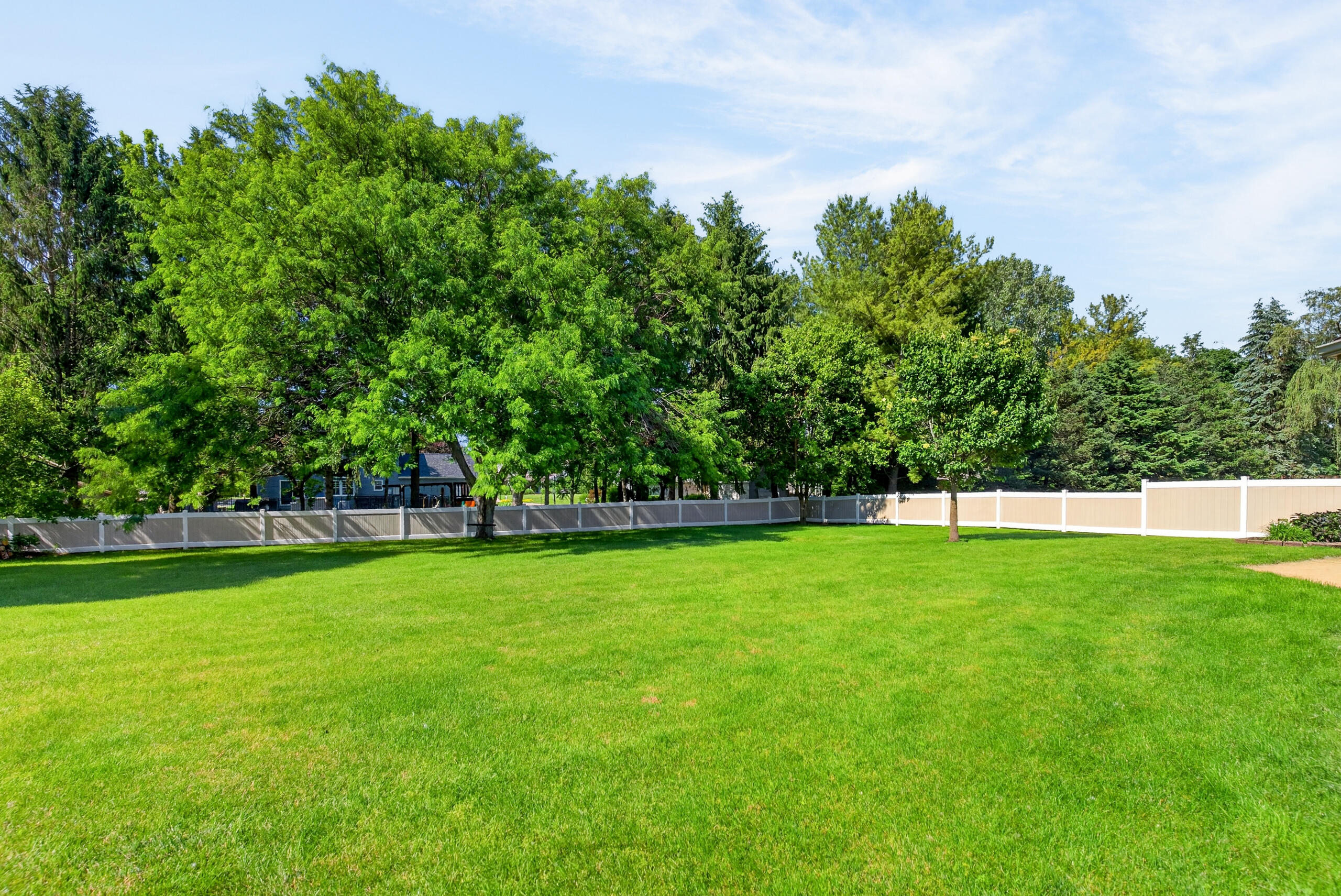 1665 Marby Drive, Troy, Ohio 45373