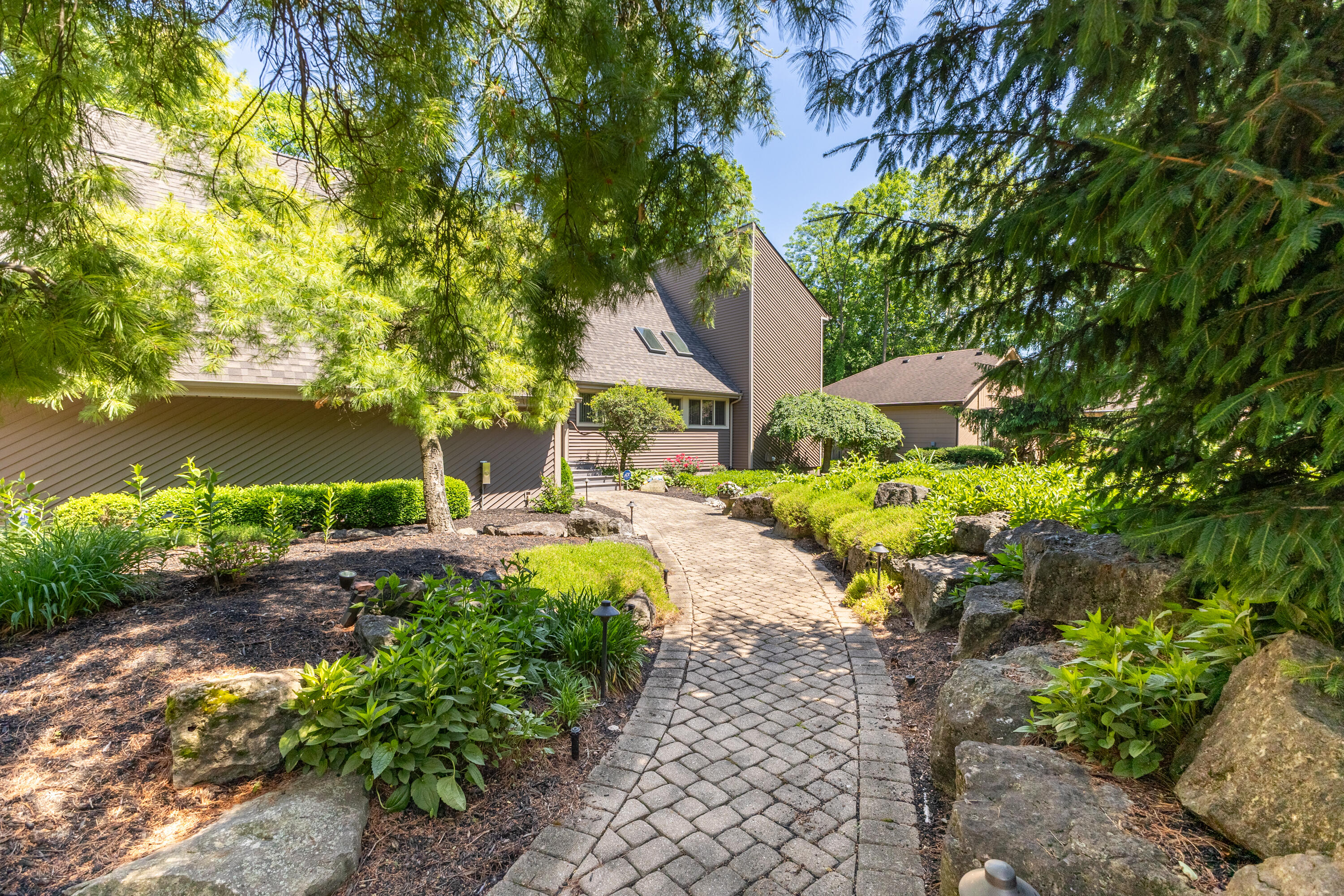 7655 Winding Way, Tipp City, Ohio 45371