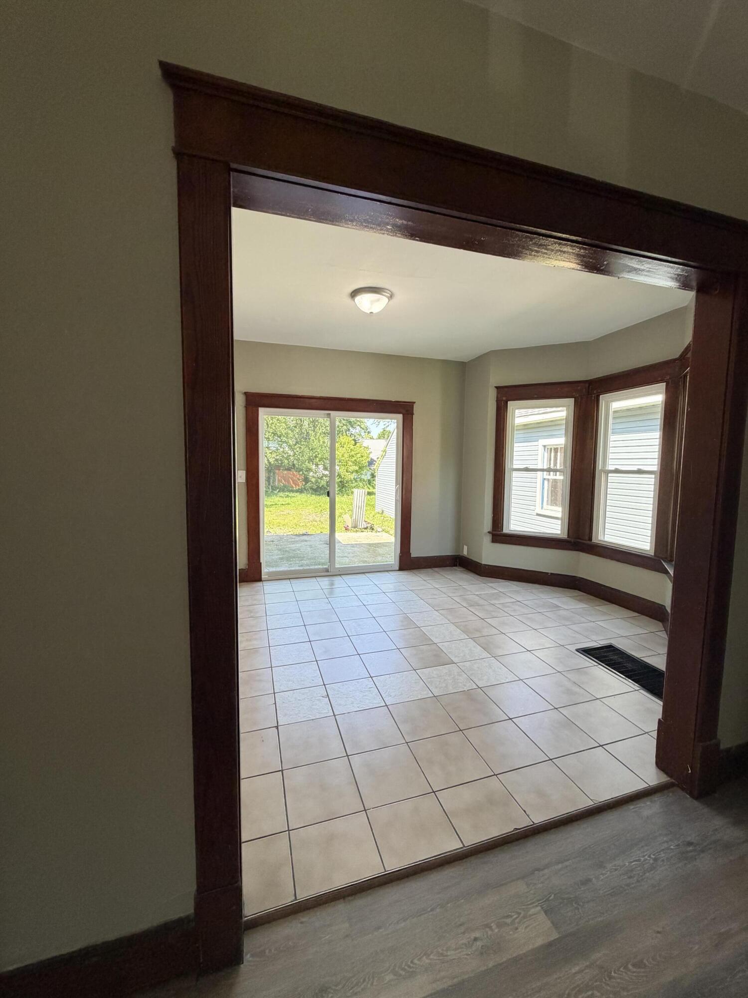 918 Richie Avenue, Lima, Ohio 45805