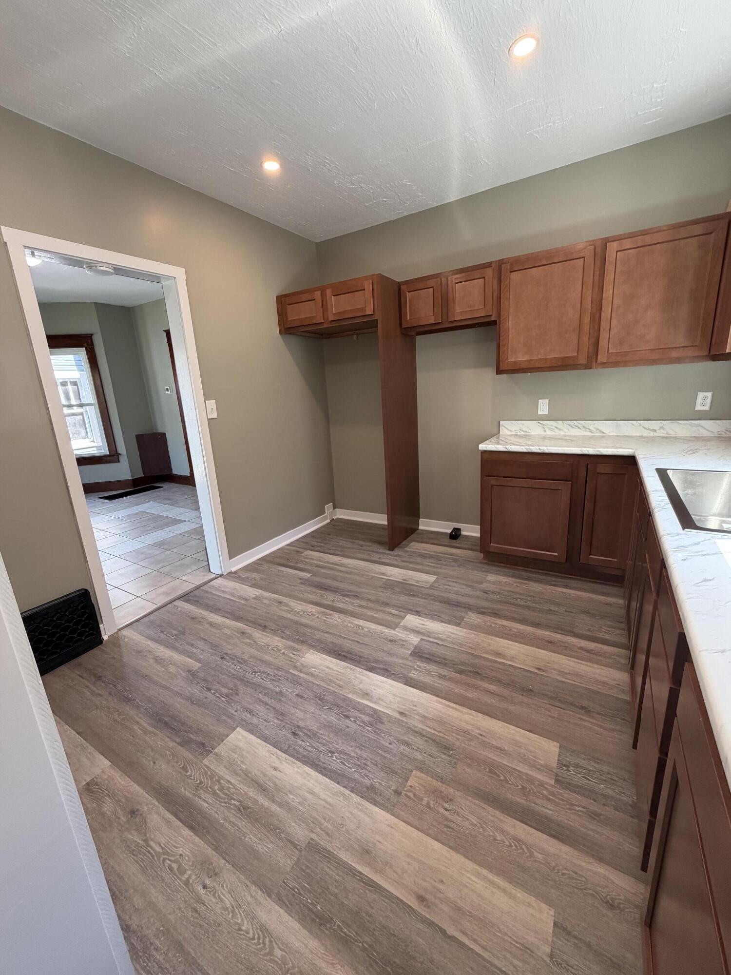 918 Richie Avenue, Lima, Ohio 45805