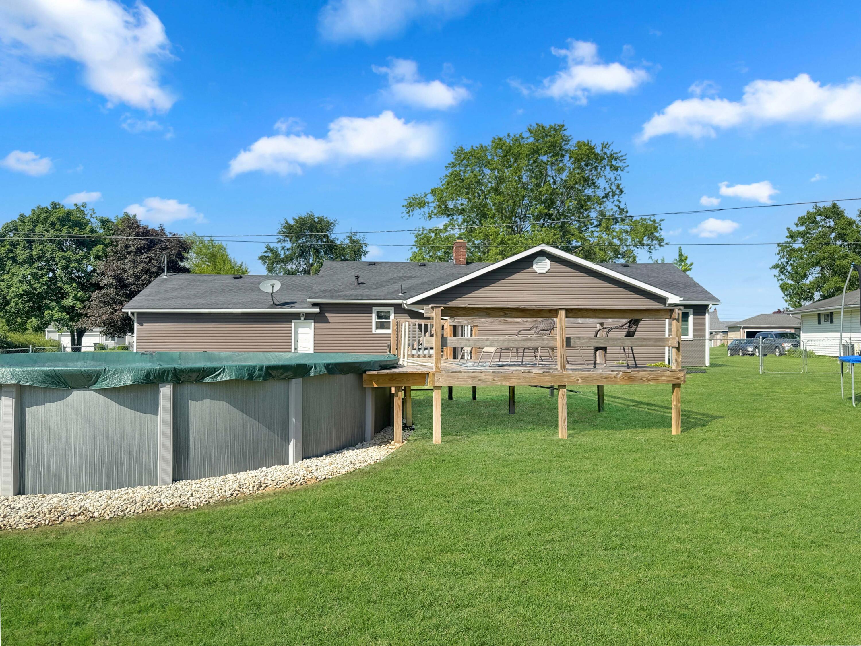 1552 Grimes Circle, Urbana, Ohio 43078