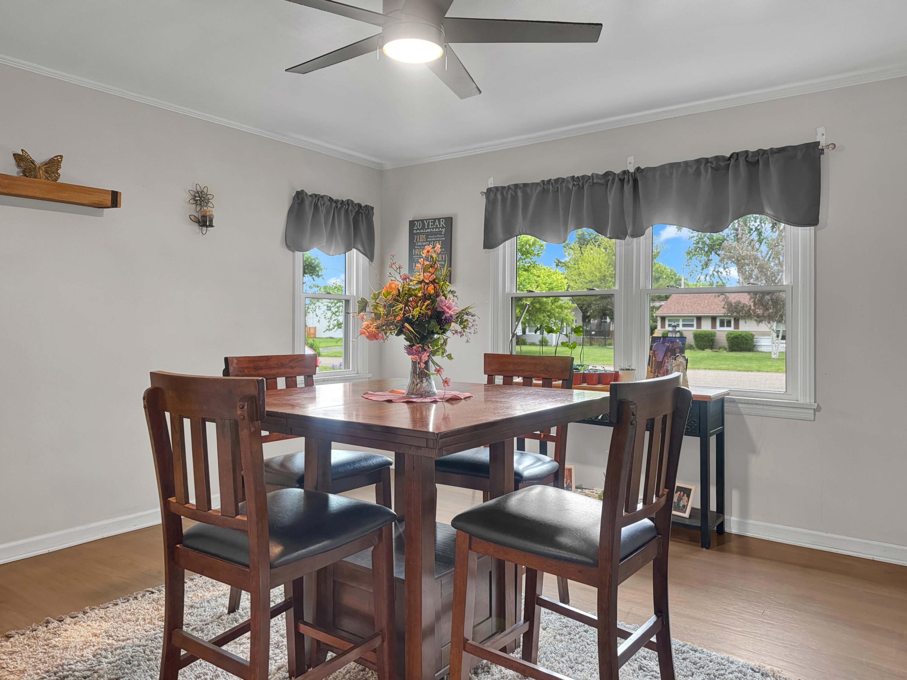 1552 Grimes Circle, Urbana, Ohio 43078