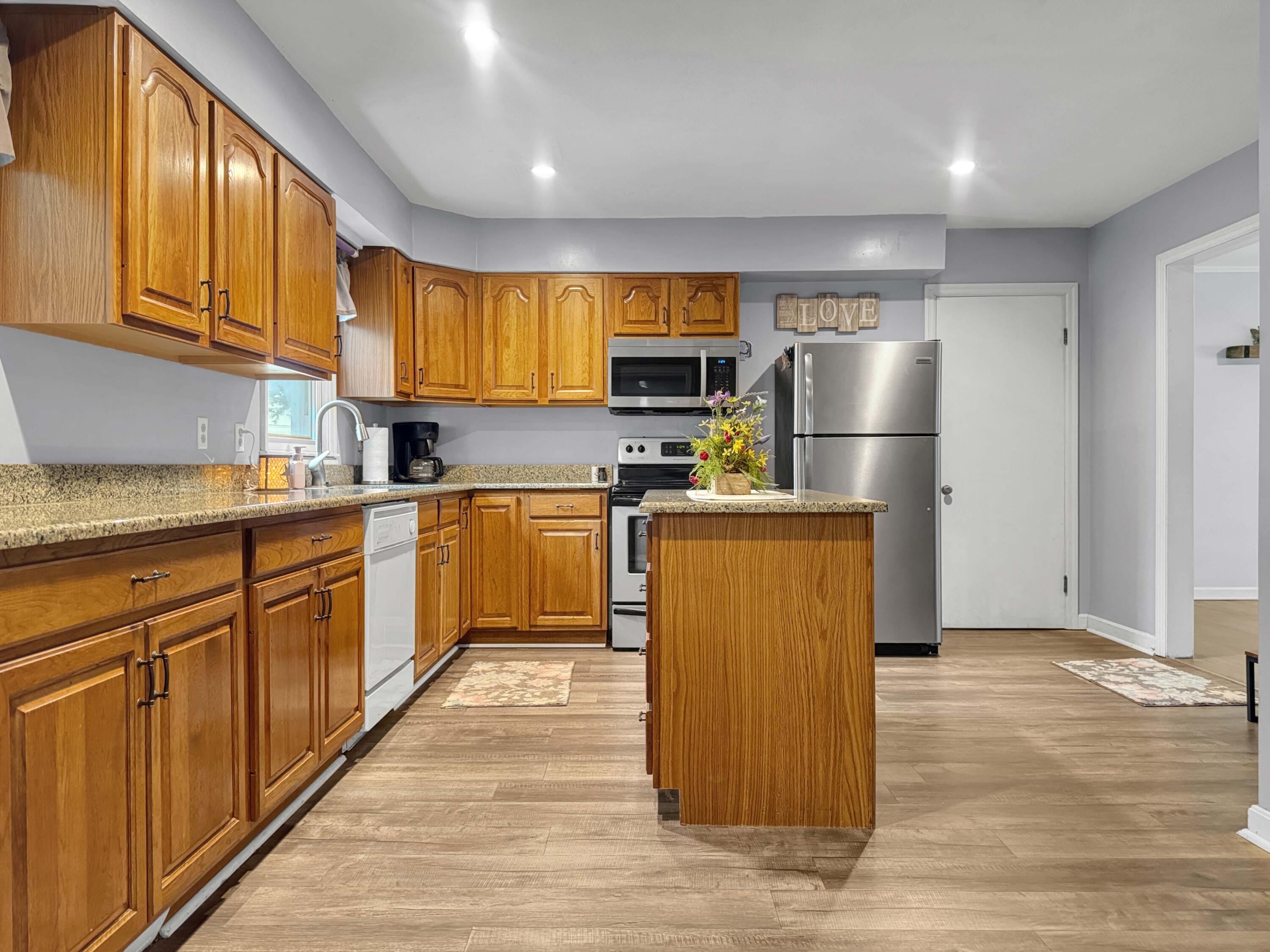 1552 Grimes Circle, Urbana, Ohio 43078