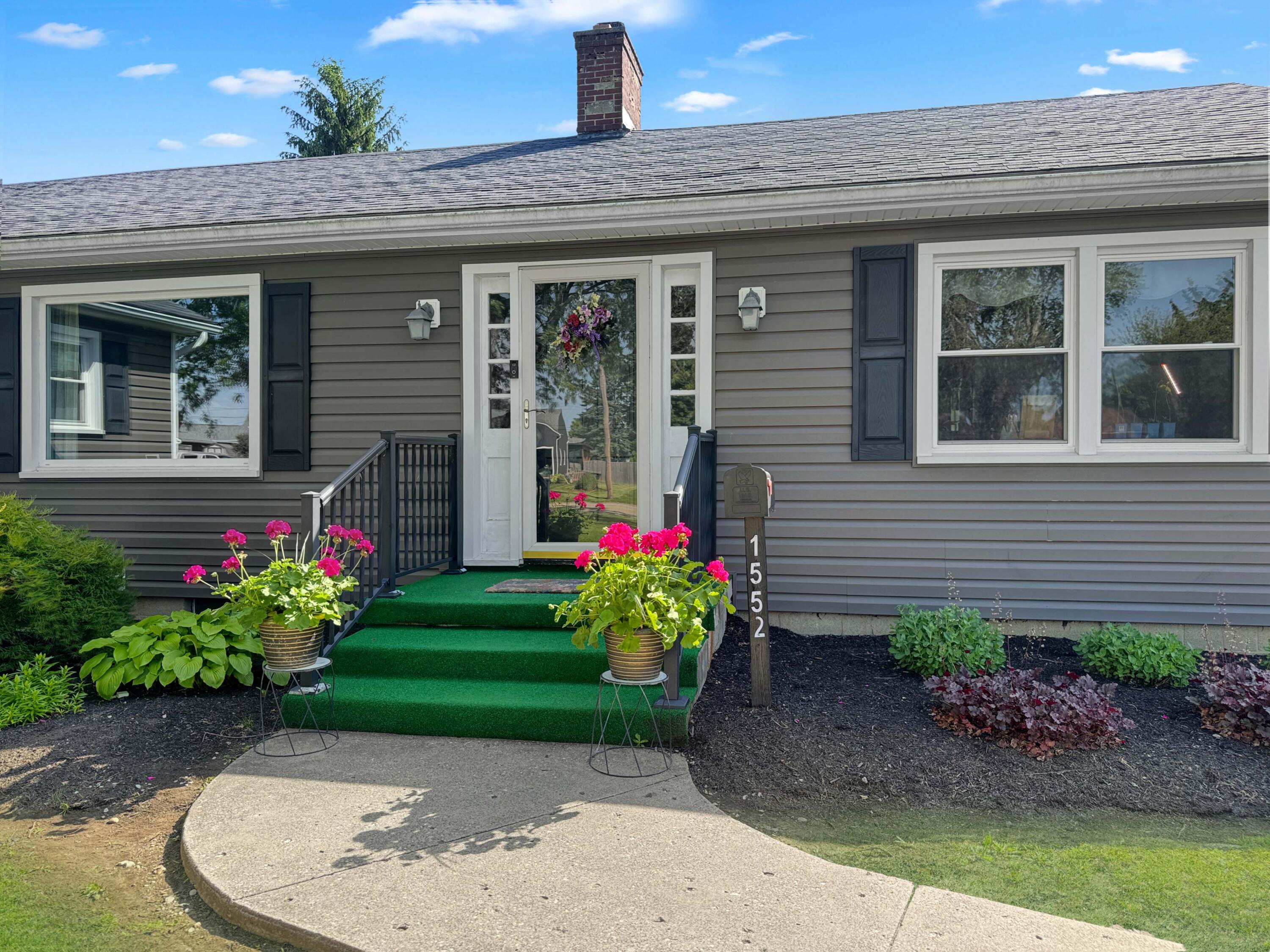 1552 Grimes Circle, Urbana, Ohio 43078