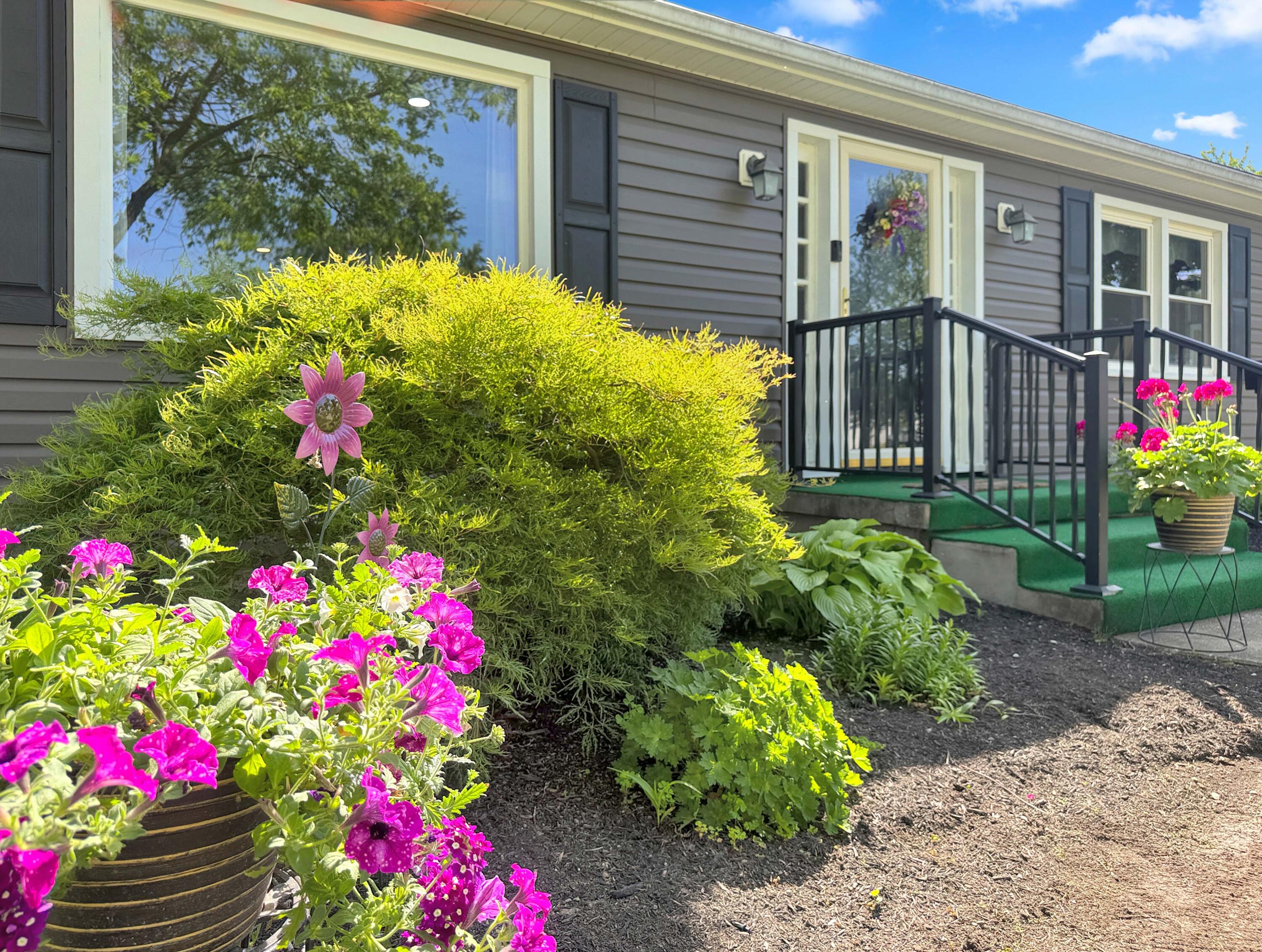 1552 Grimes Circle, Urbana, Ohio 43078