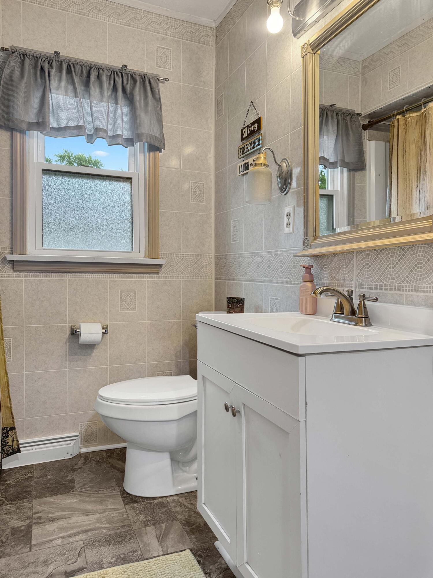 1552 Grimes Circle, Urbana, Ohio 43078