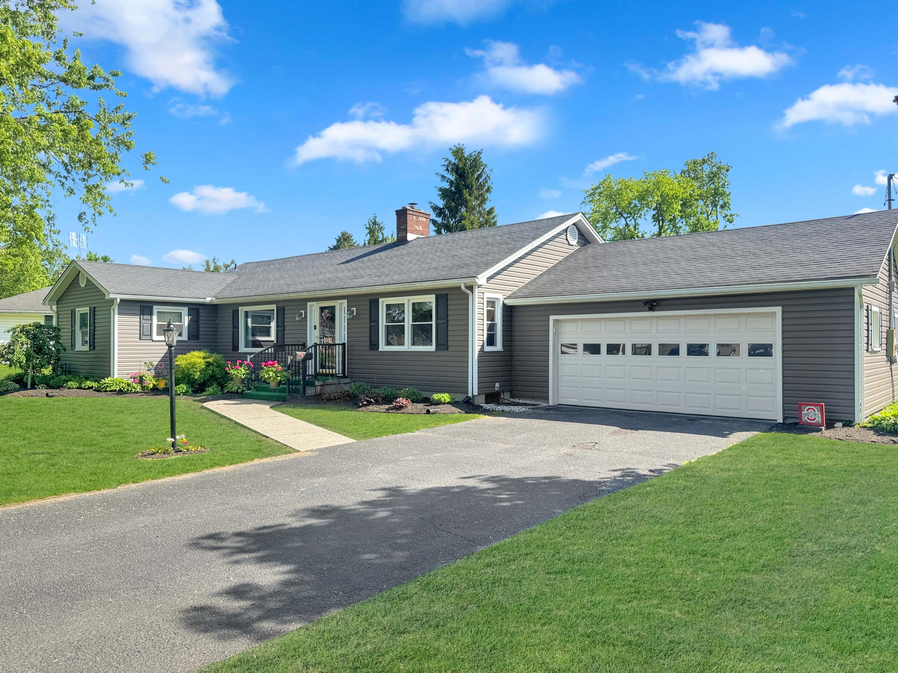 1552 Grimes Circle, Urbana, Ohio 43078