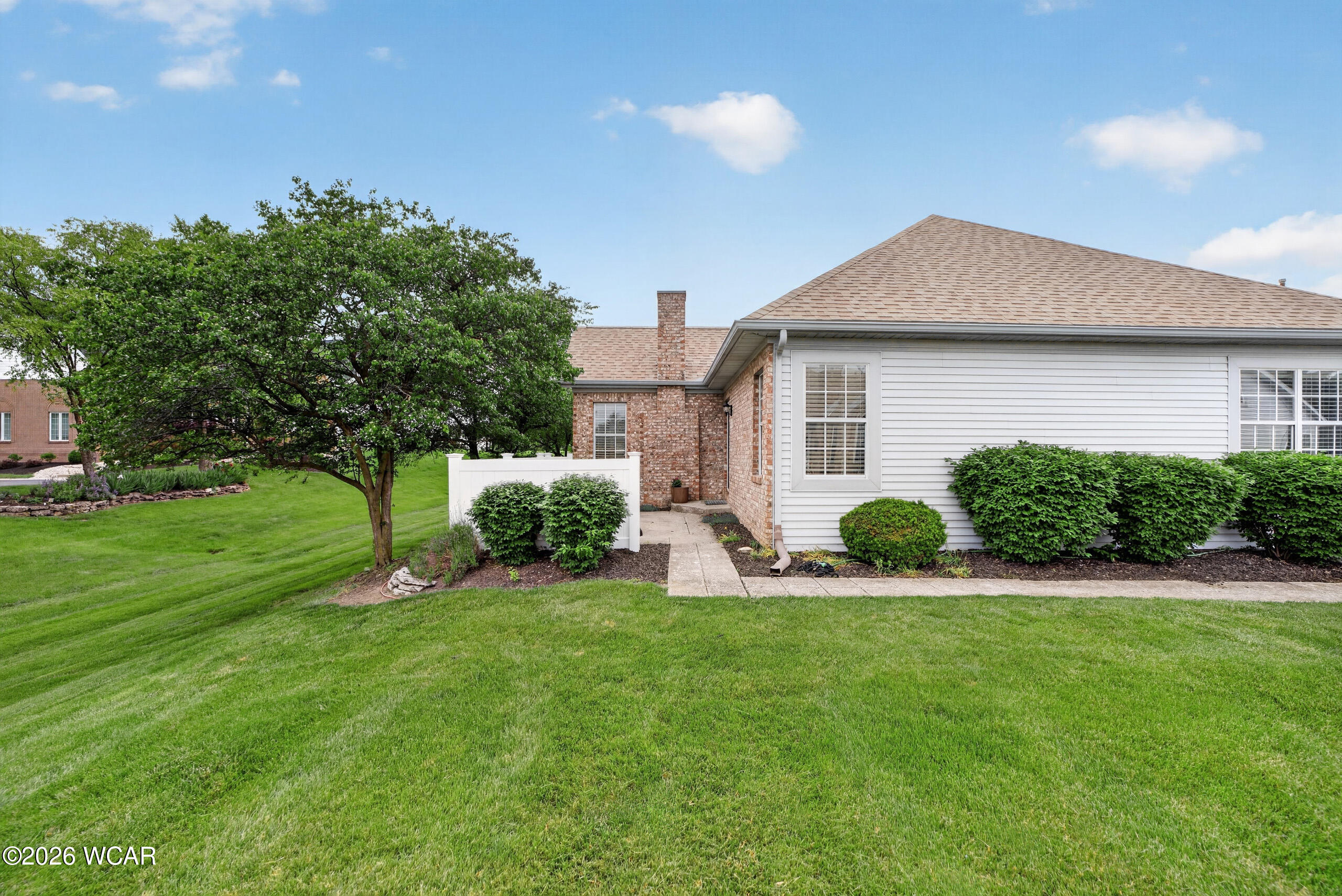 2277 Fox Run Circle, Findlay, Ohio