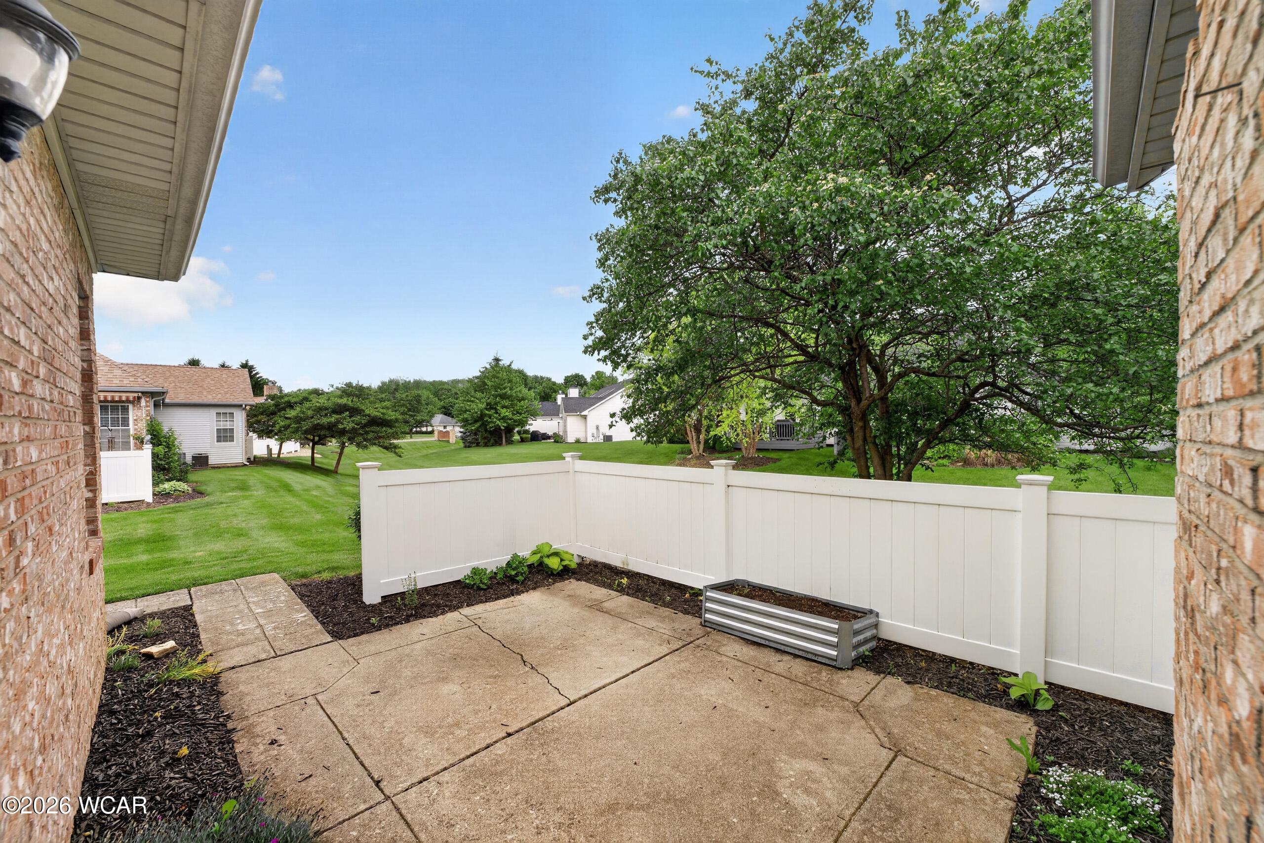 2277 Fox Run Circle, Findlay, Ohio