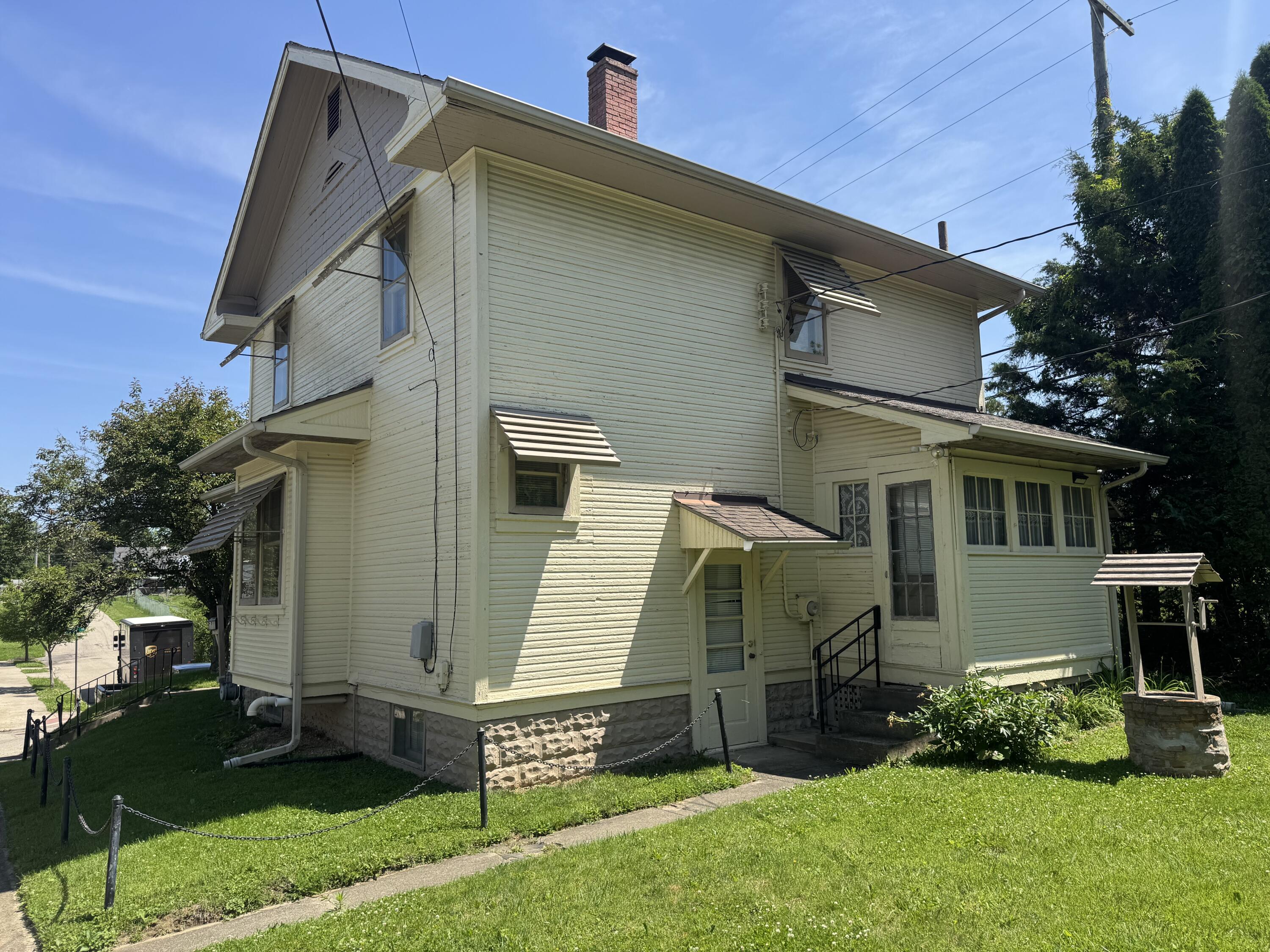 375 Ridge Road, Springfield, Ohio 45503