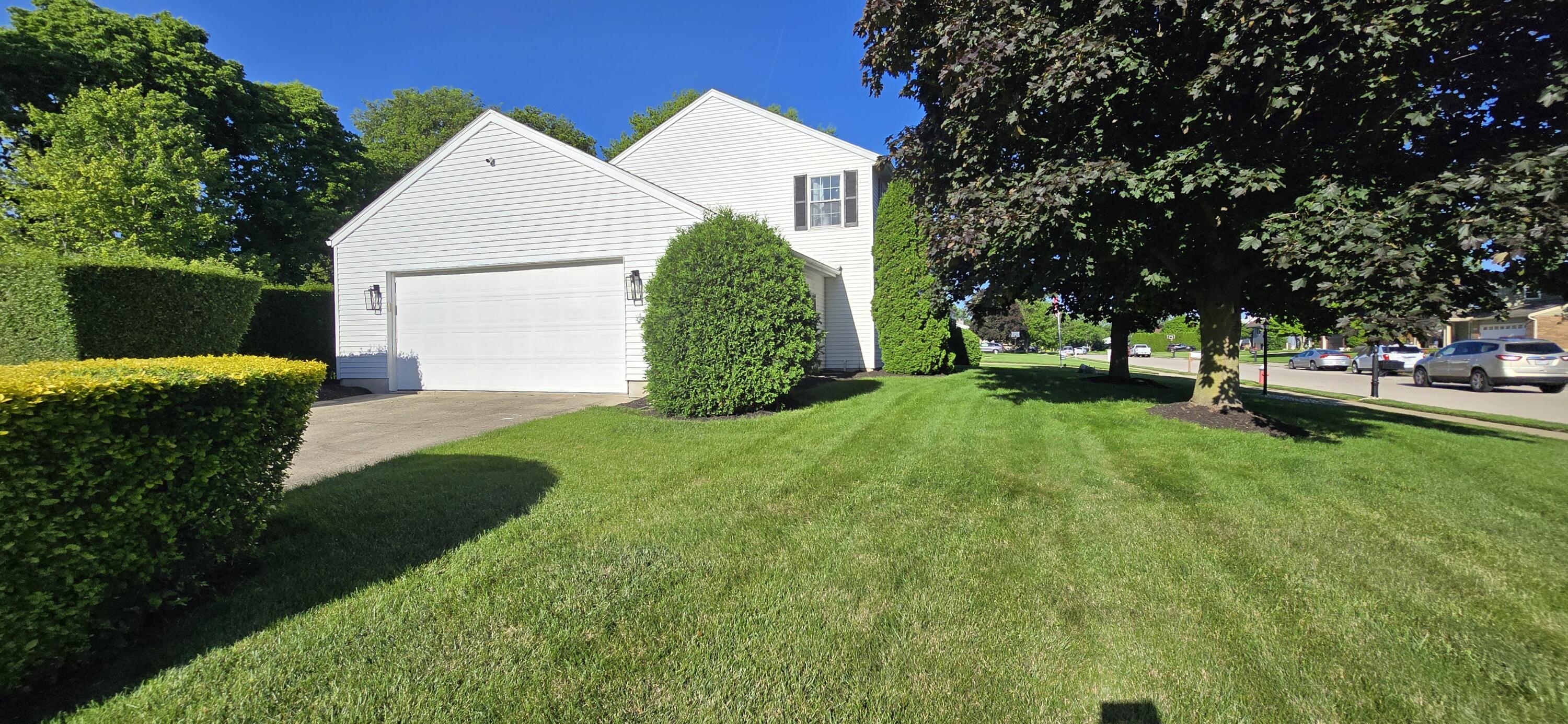 1814 Carlyle Drive, Piqua, Ohio 45356