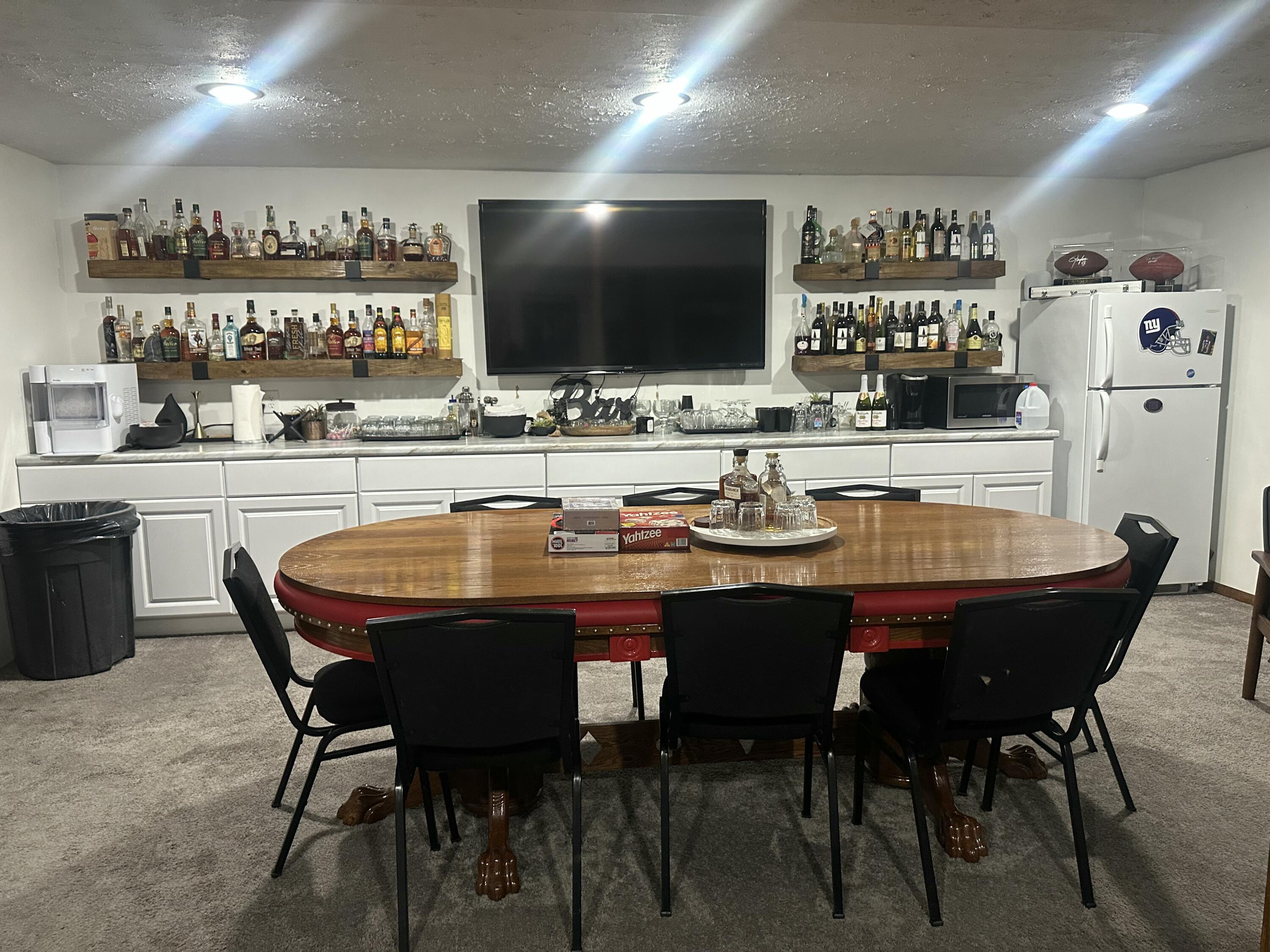 1814 Carlyle Drive, Piqua, Ohio 45356
