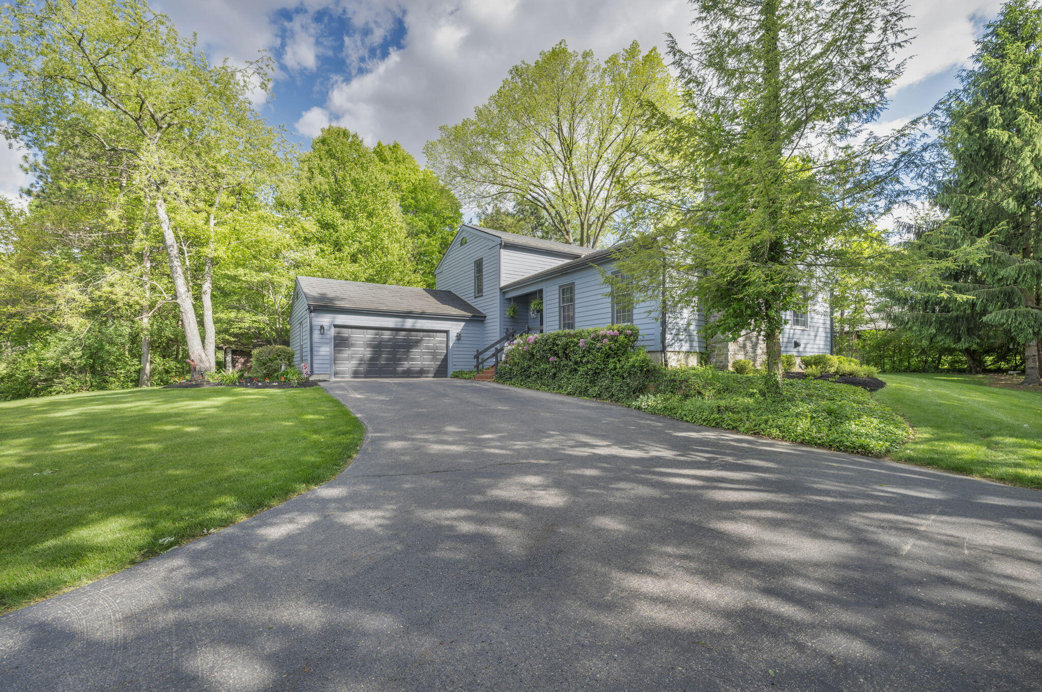 141 Camelot Drive, Urbana, Ohio 43078