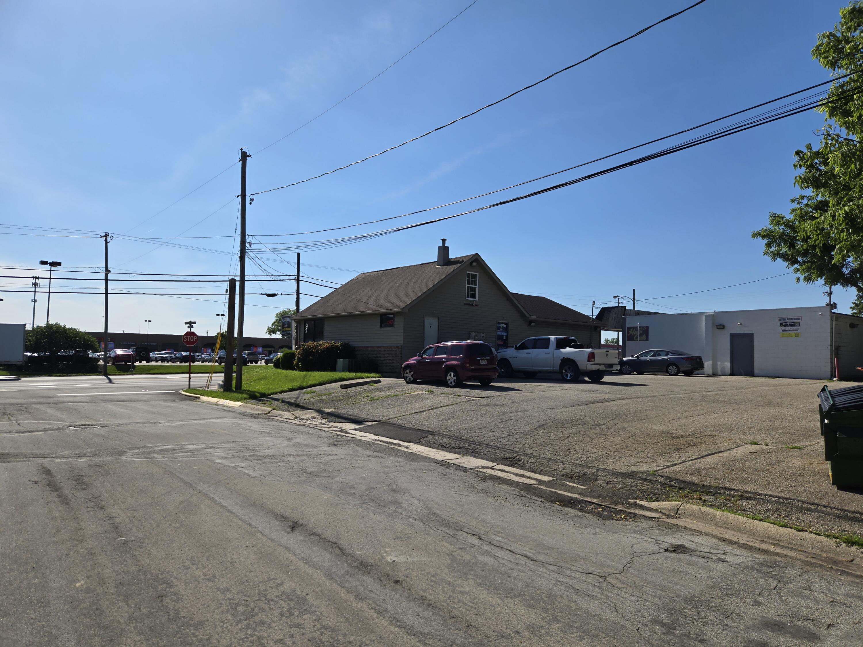 1421 Darwin Avenue, Springfield, Ohio 45504