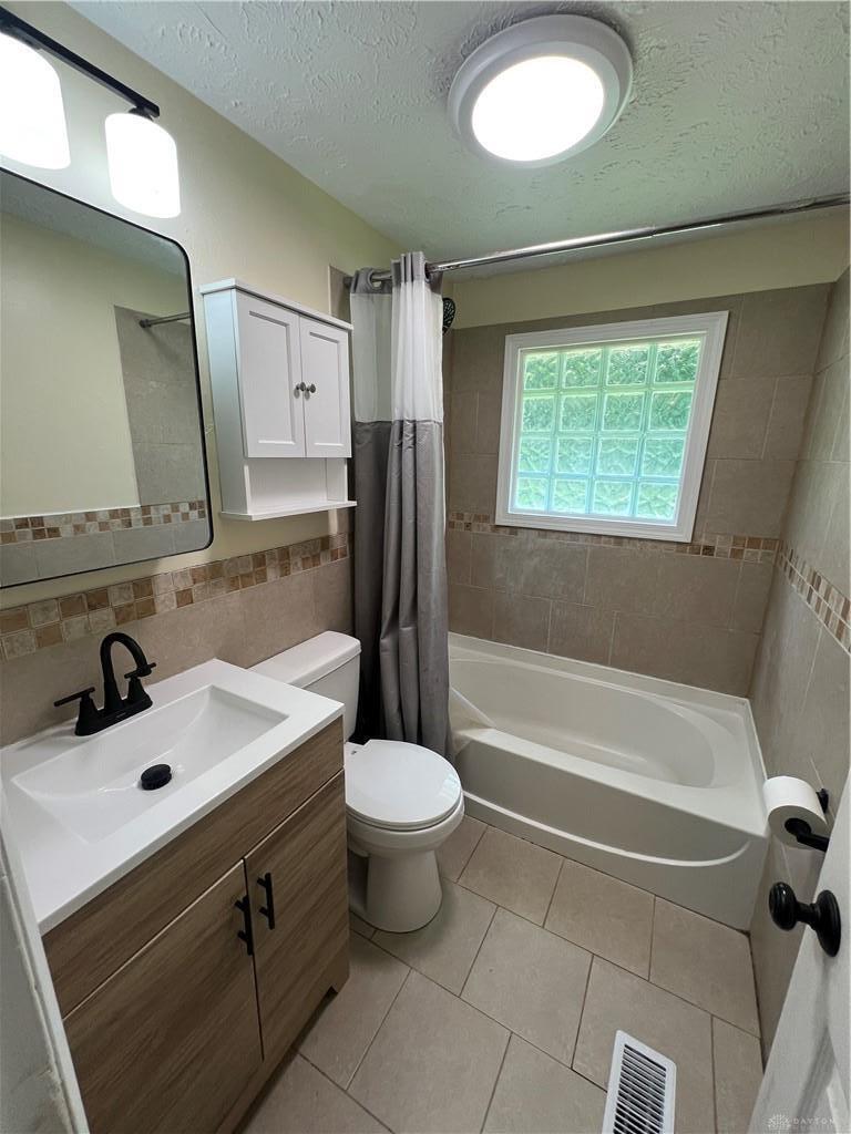 1213 Mayrose Drive, Dayton, Ohio 45449