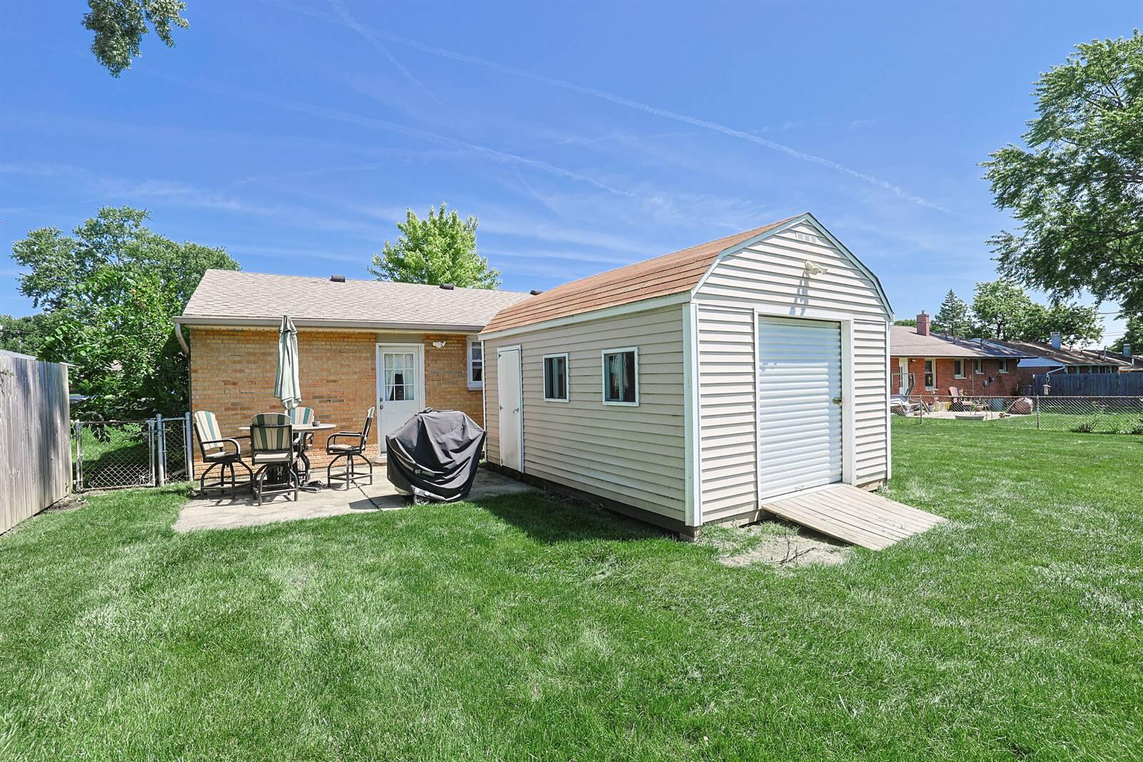 568 Barbara Drive, Tipp City, Ohio 45371