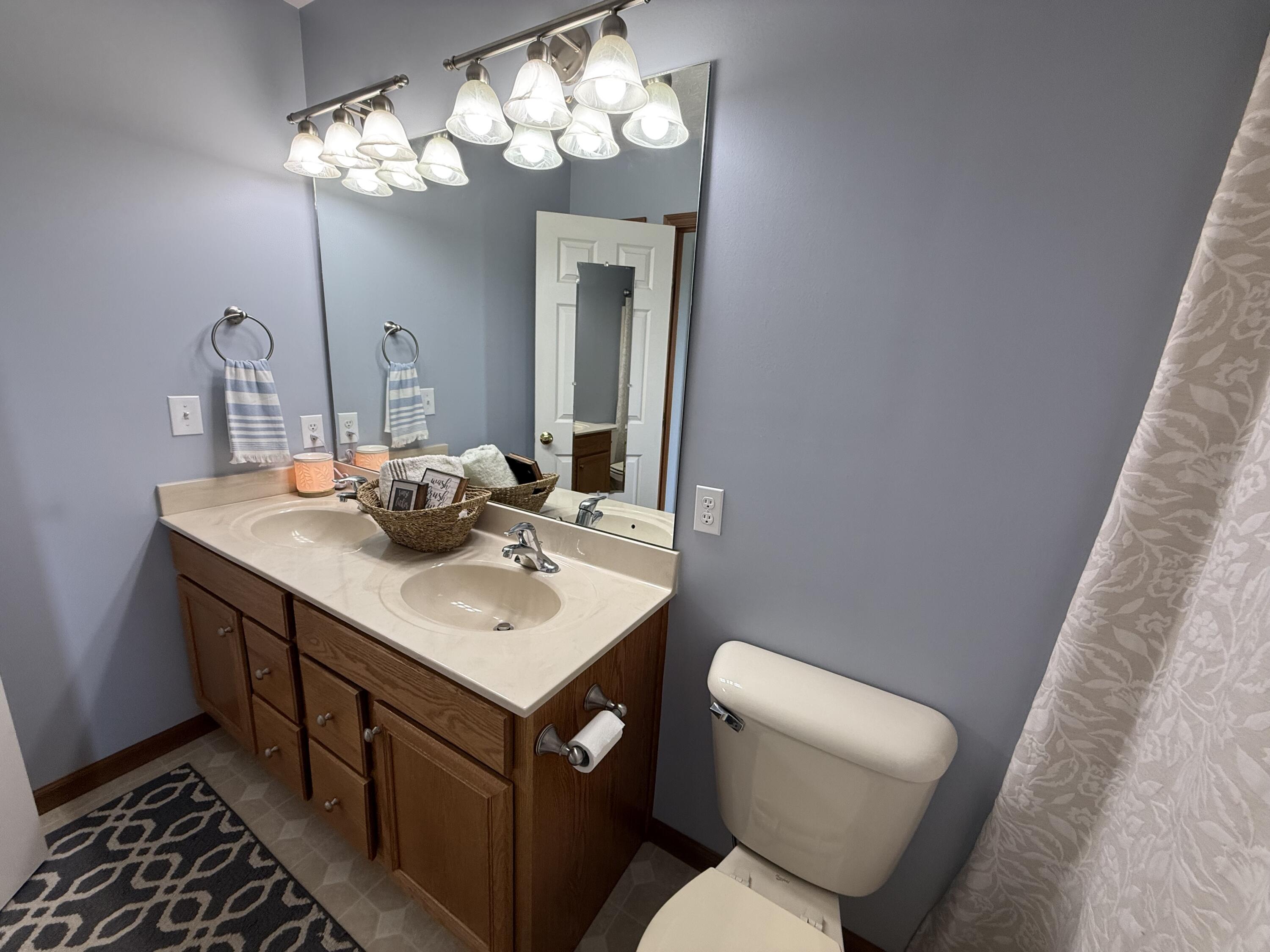 808 Lambert Drive, Piqua, Ohio 45356