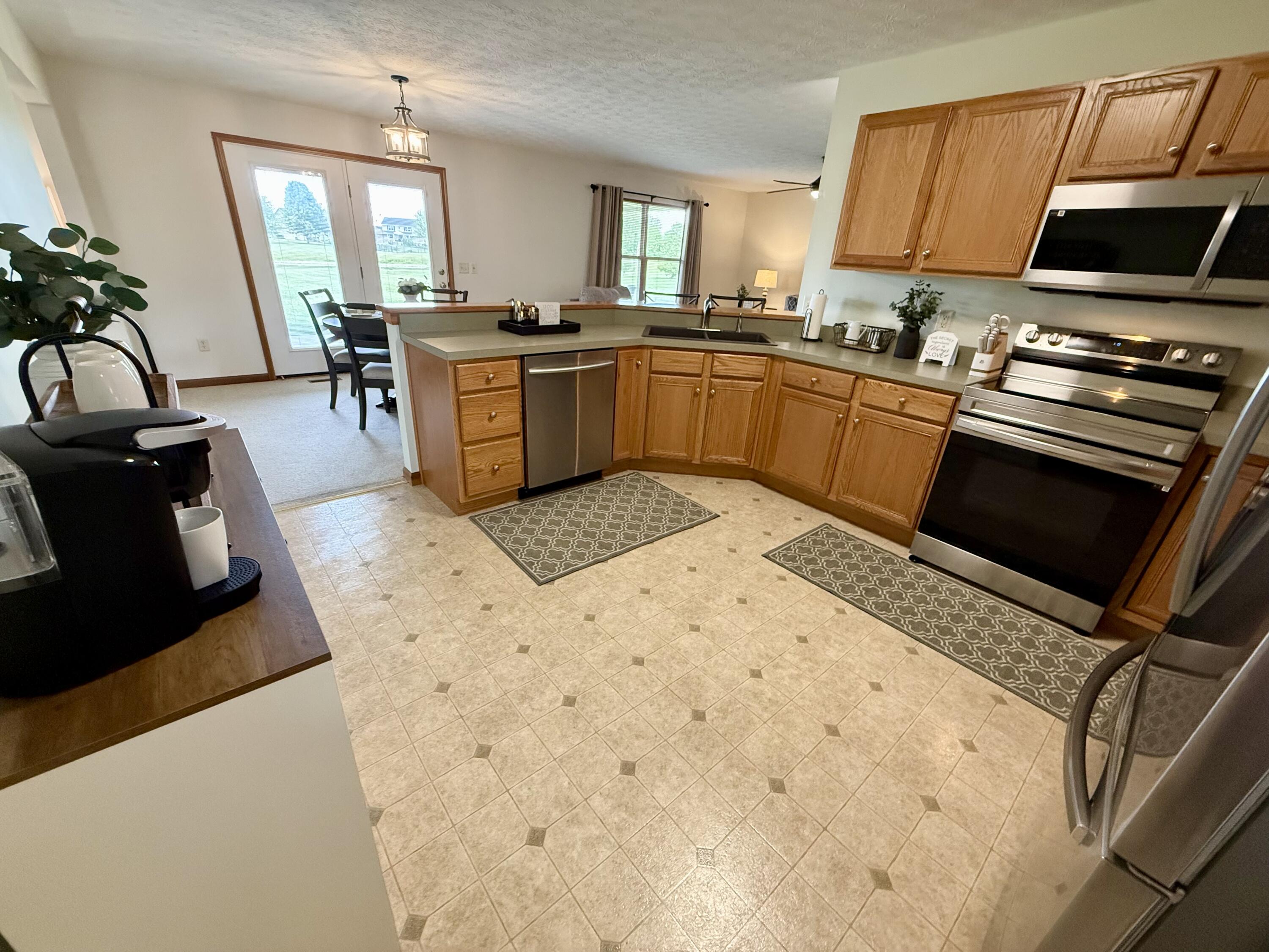 808 Lambert Drive, Piqua, Ohio 45356