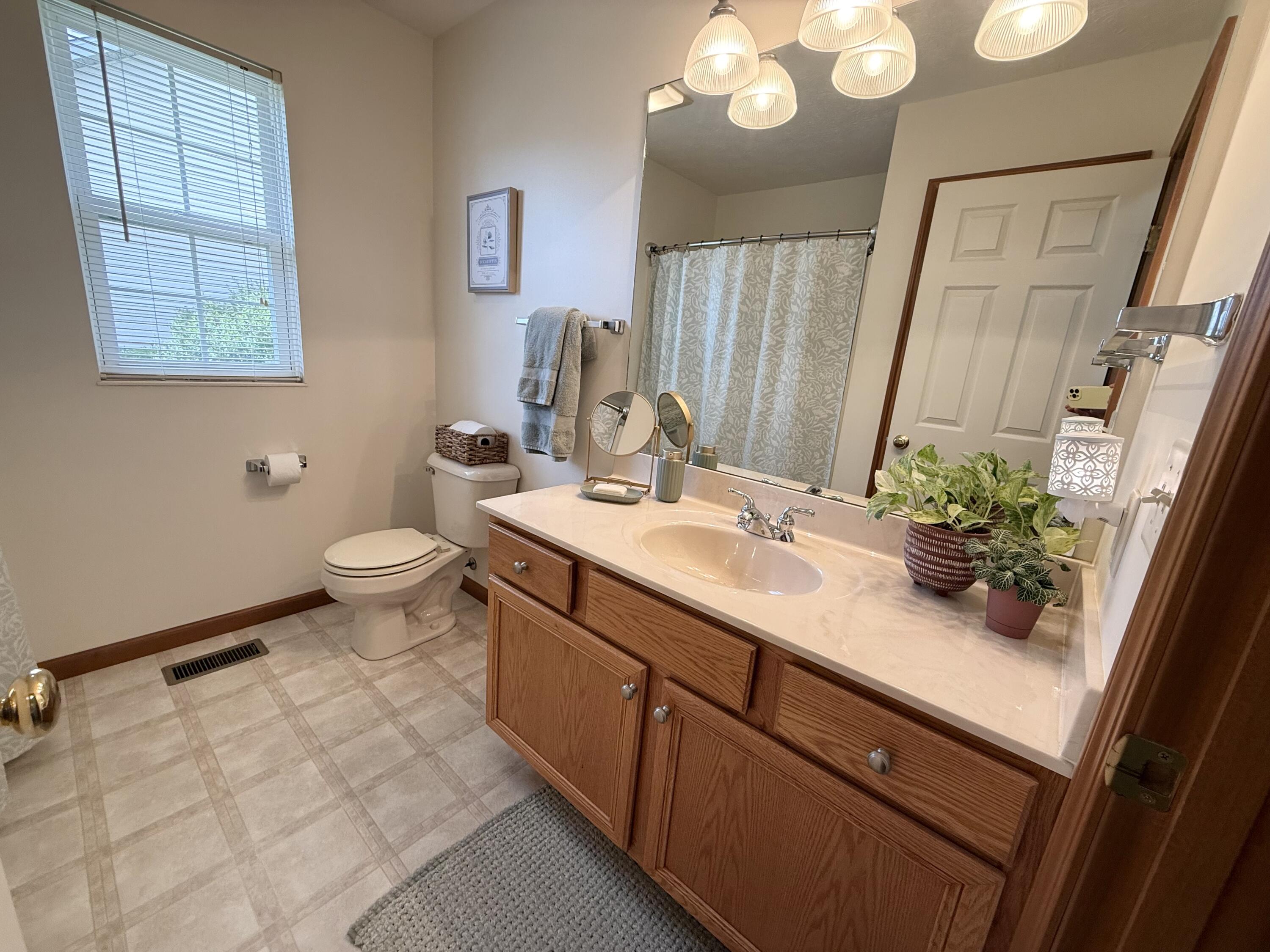 808 Lambert Drive, Piqua, Ohio 45356