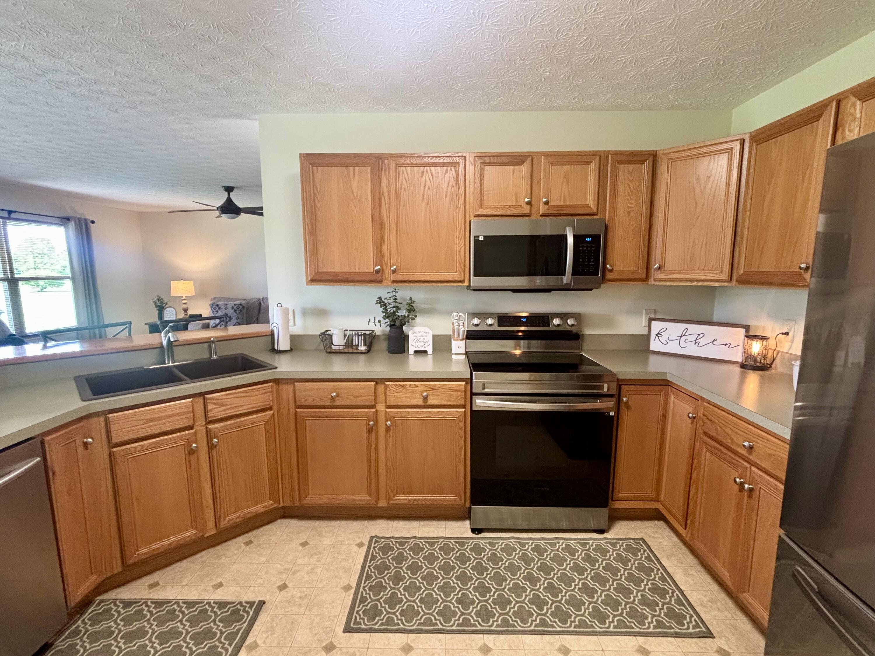 808 Lambert Drive, Piqua, Ohio 45356