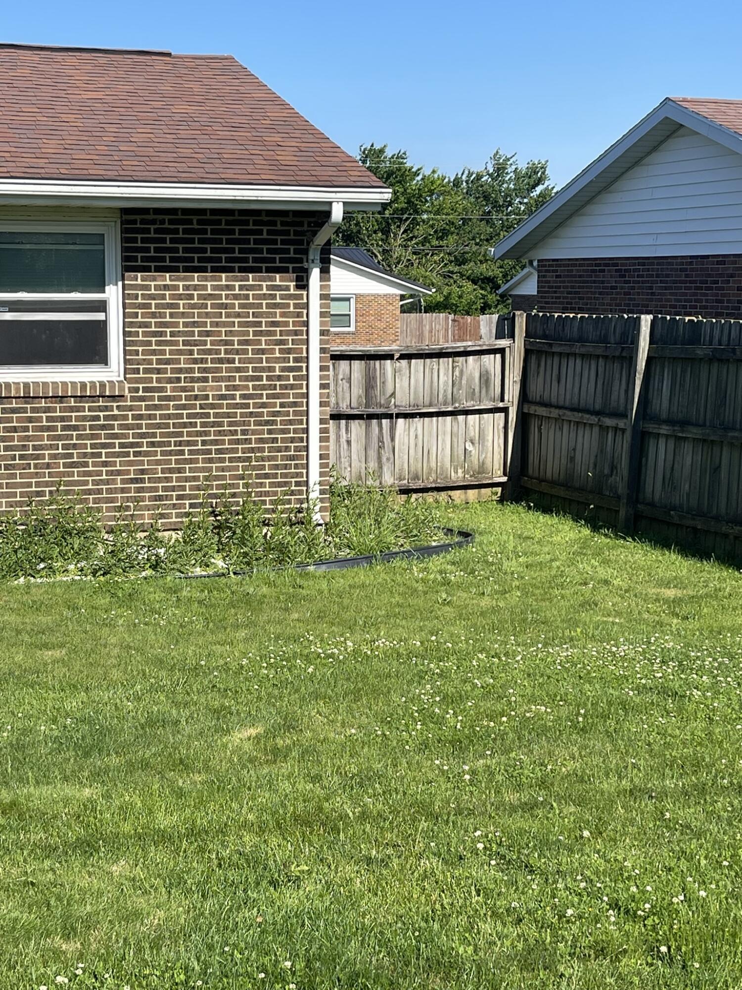 5427 Richmoor Road, Springfield, Ohio 45503