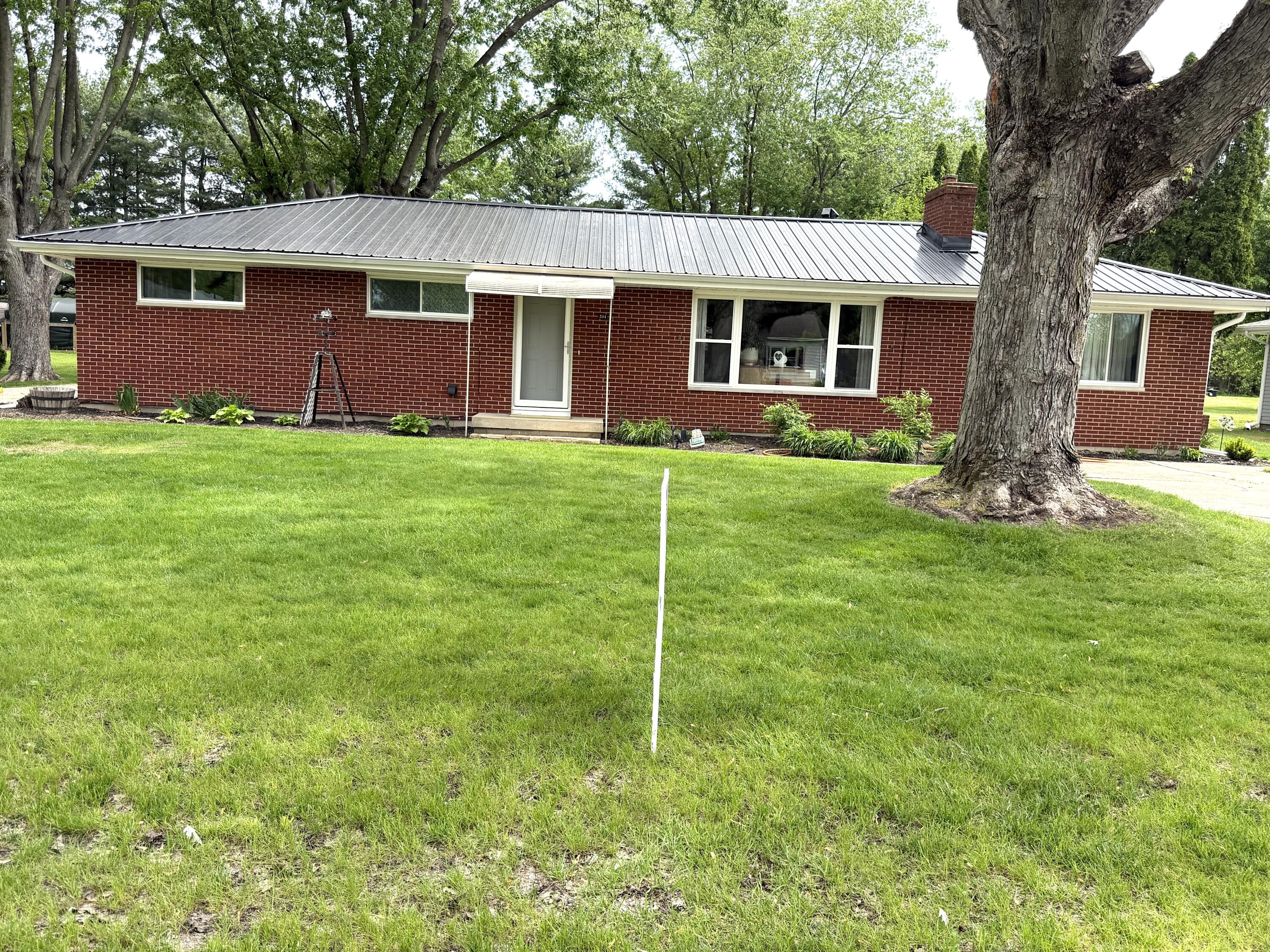 344 Greenacres Drive, Springfield, Ohio 45504