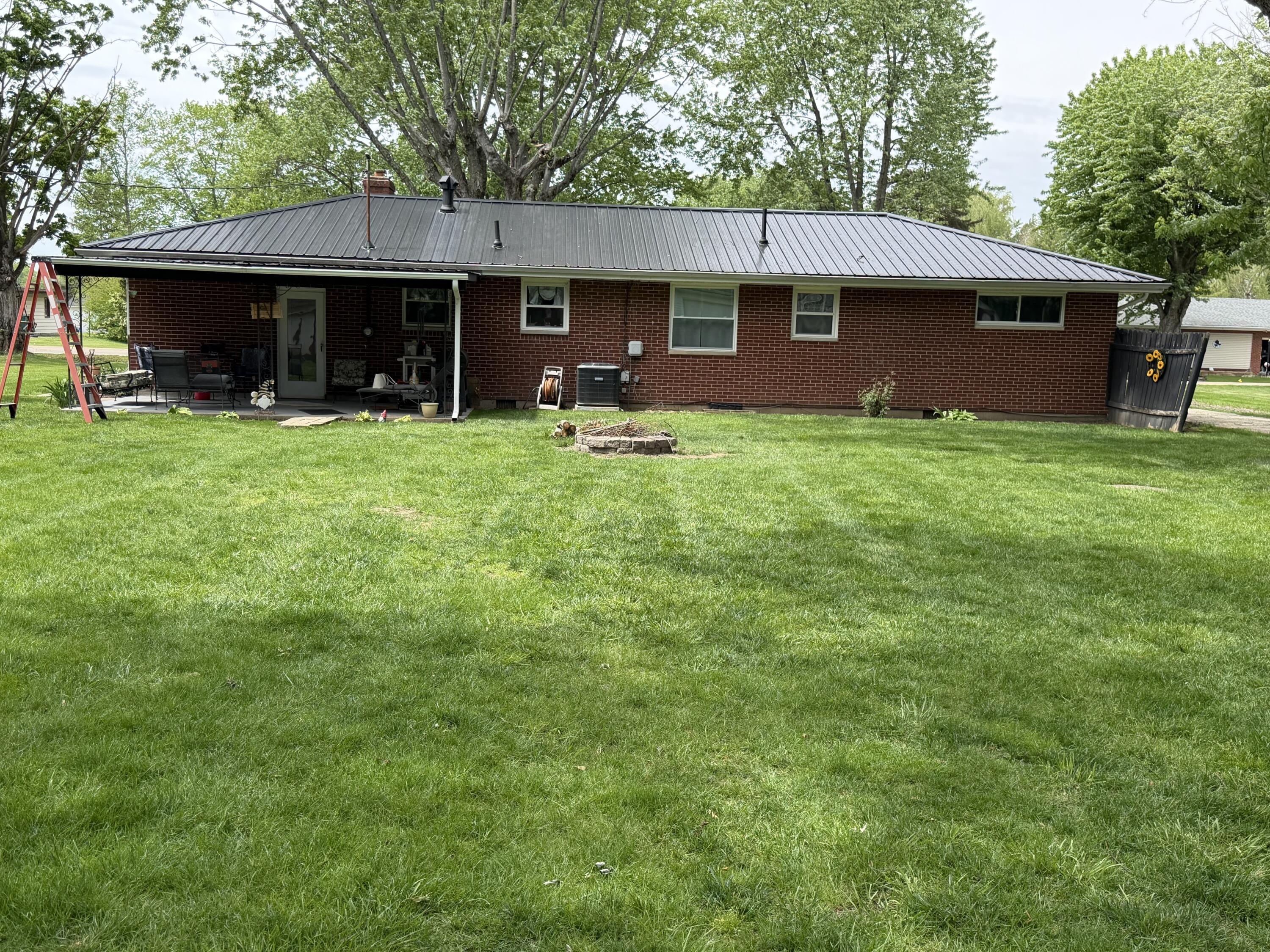 344 Greenacres Drive, Springfield, Ohio 45504