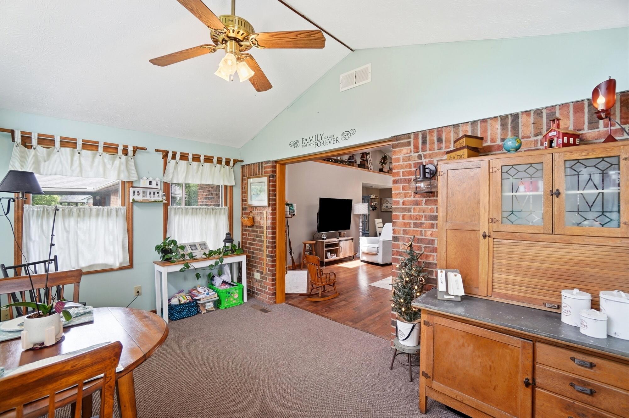 1912 Wedgewood Circle, Springfield, Ohio 45503