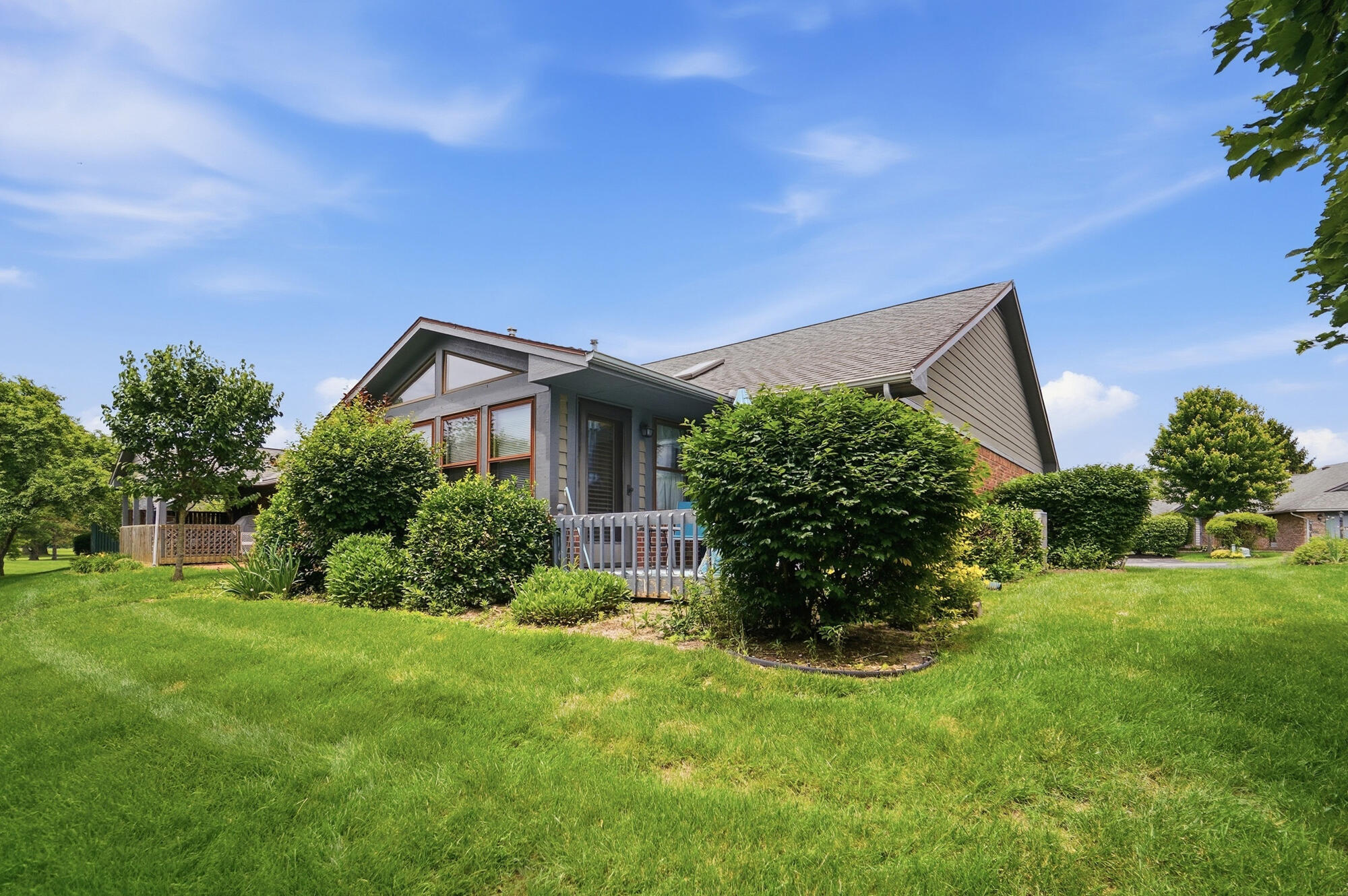1912 Wedgewood Circle, Springfield, Ohio 45503